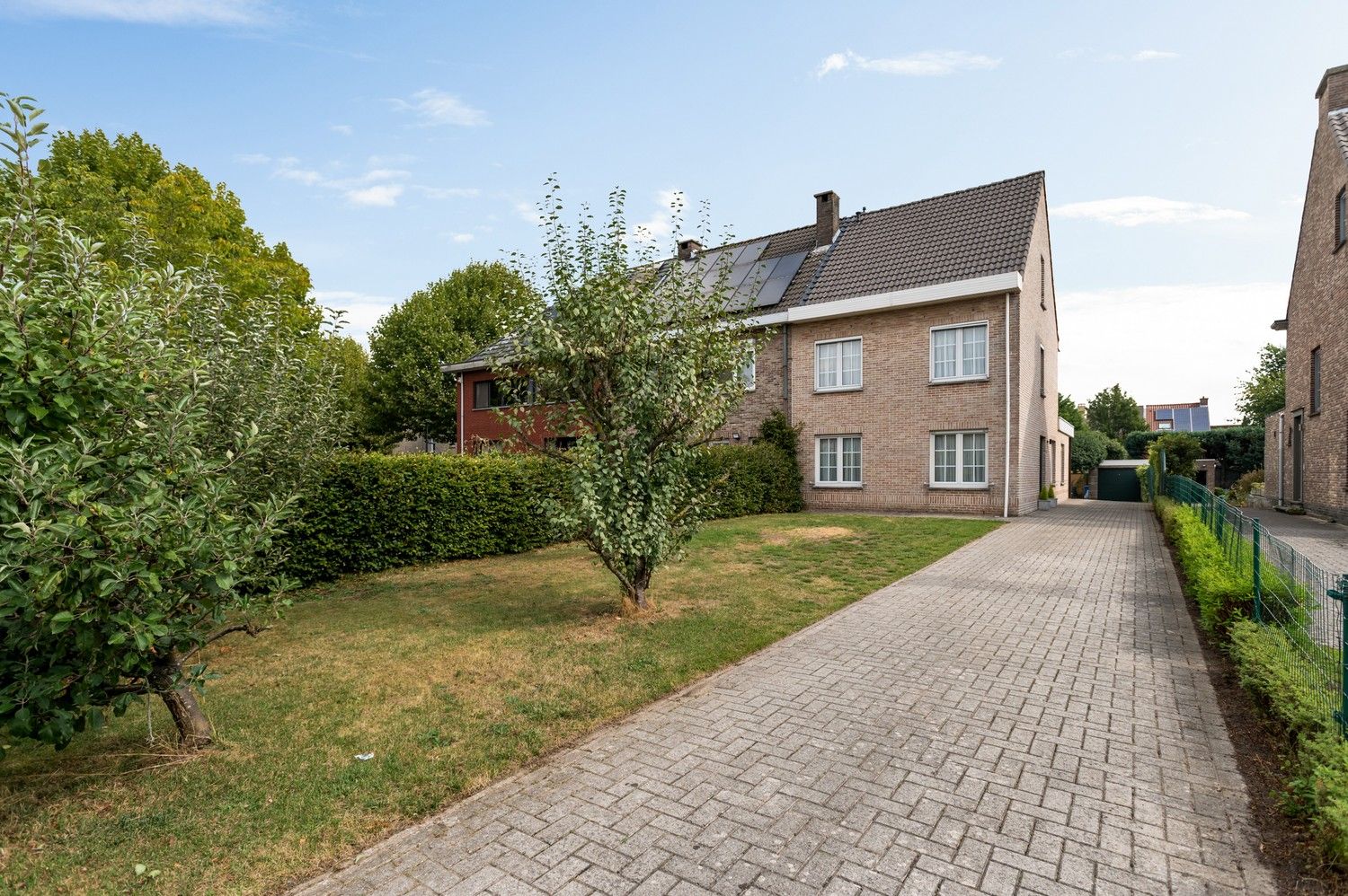 ()=>{if(producerUpdateValueVersion(node),producerAccessed(node),node.value===ERRORED)throw node.error;return node.value} Louis Huybrechtsstraat 54 - 2150 Borsbeek