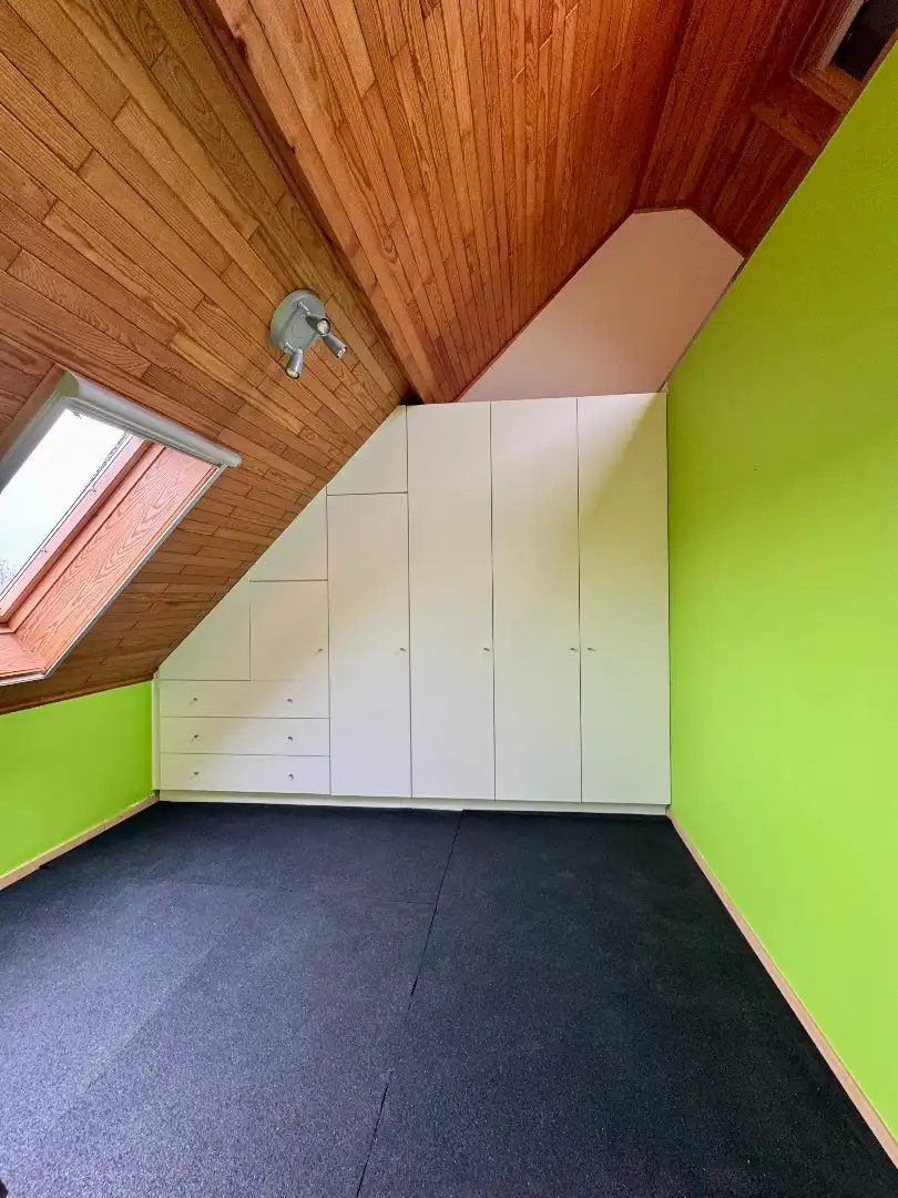 Prima onderhouden woning in centrum Eppegem. foto 18