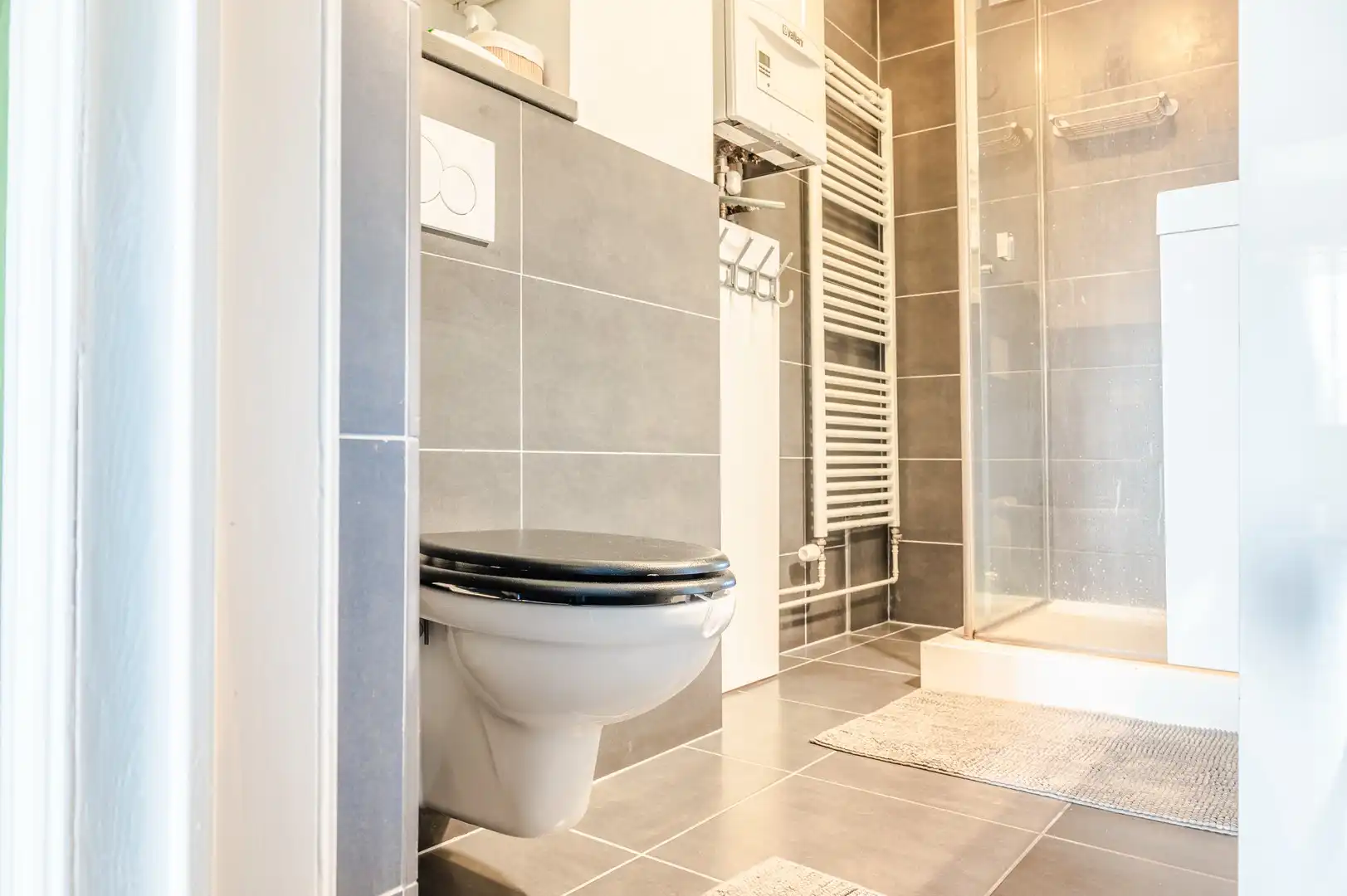 Instapklaar appartement met garage foto 6