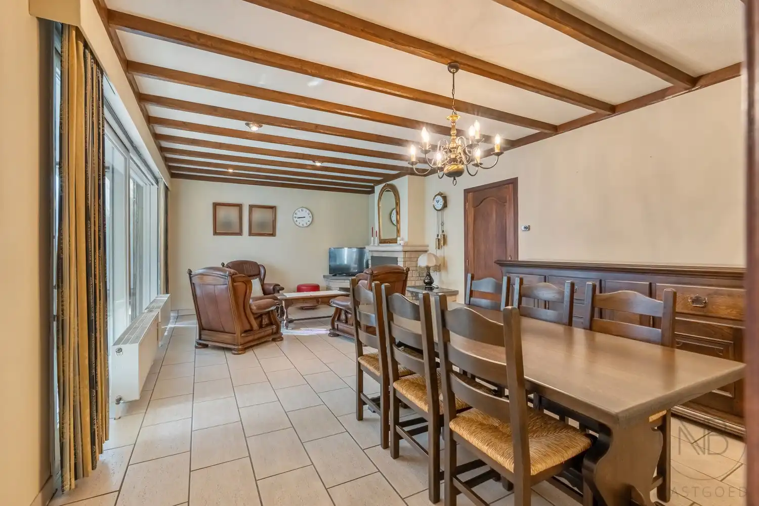 Gelijkvloerse woning in een rustige straat! foto 10