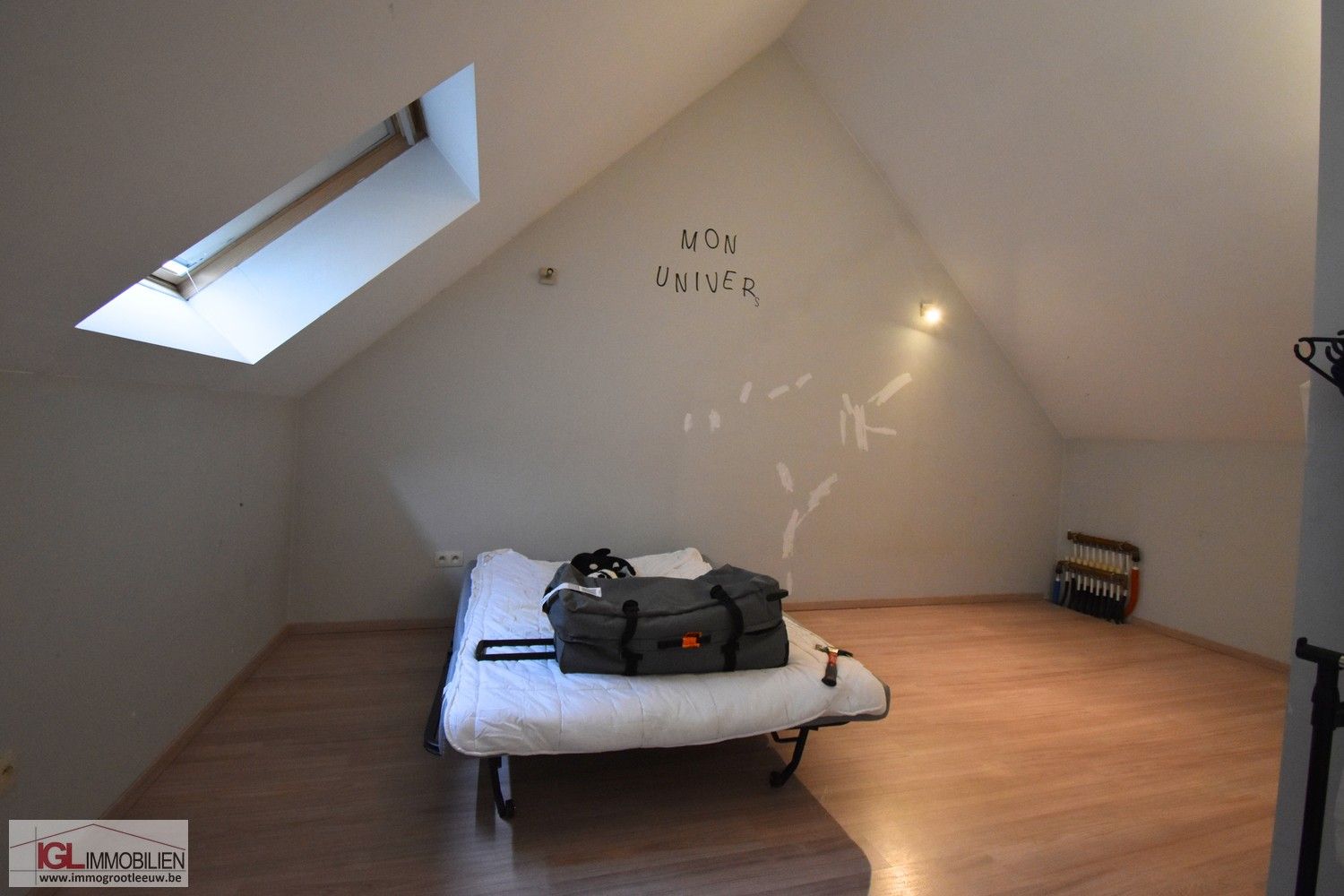 Volledig gerenoveerde en smaakvol ingerichte hoeve met uitzicht op de Pajotse velden foto 14