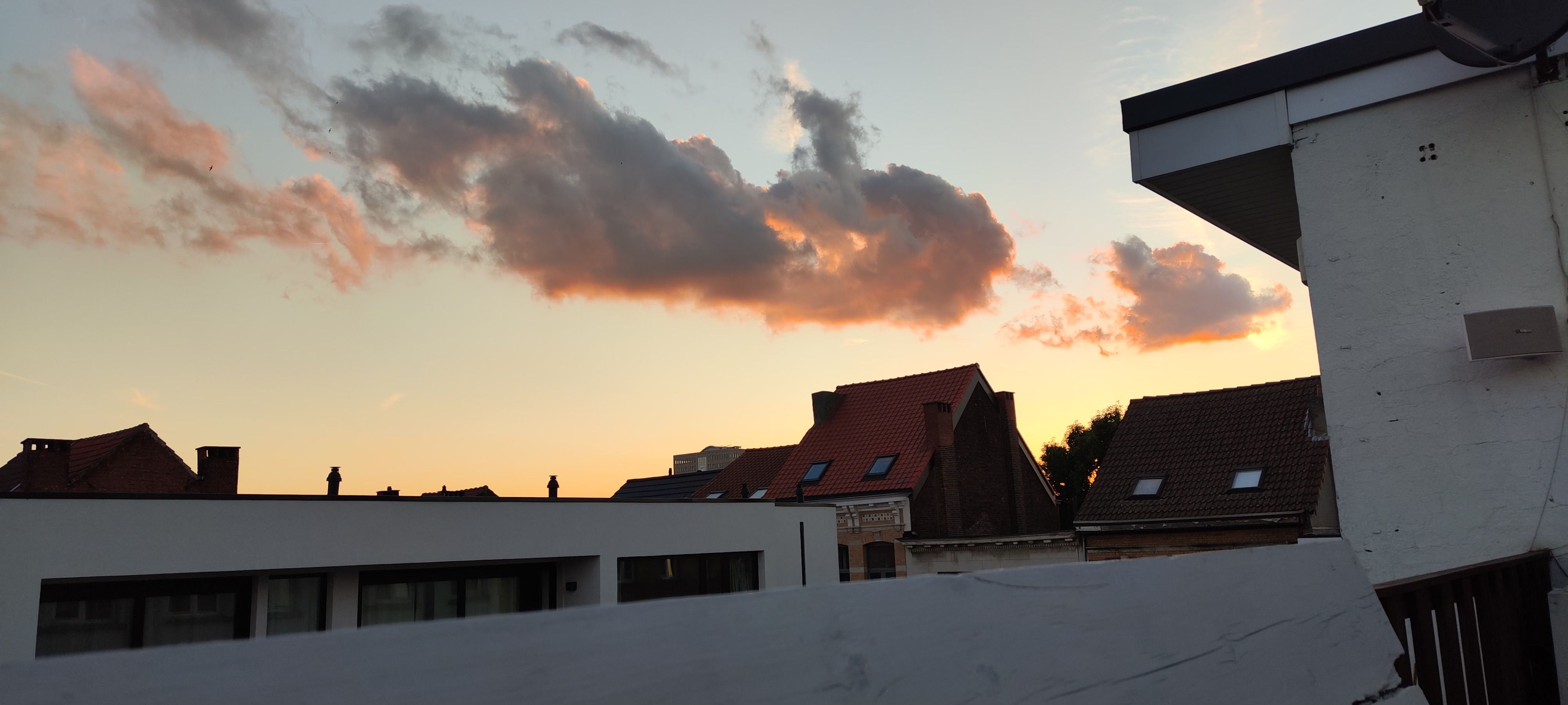 Instapklare woning met 3 slaapkamers en zonnig dakterras in Oud-Berchem foto 23