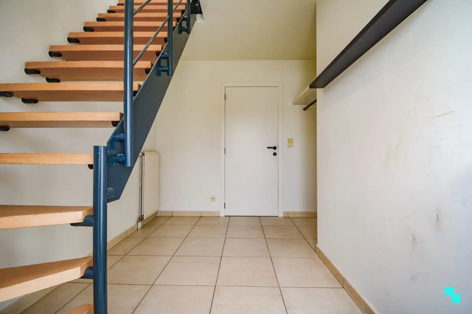 Instapklaar duplexappartement met garage te Hooglede foto 2