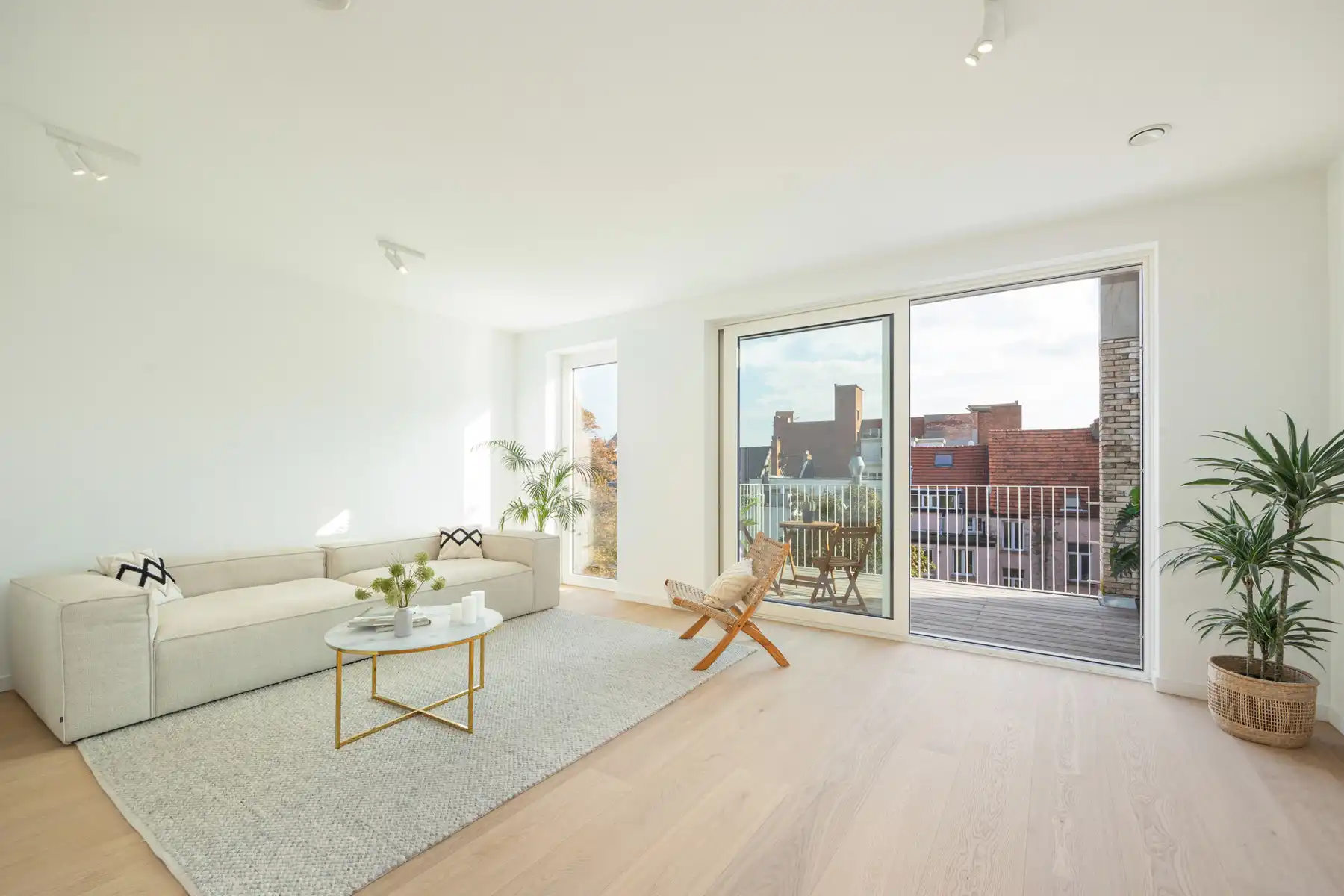 Stijlvol nieuwbouwappartement met terras in hartje Antwerpen foto {{pictureIndex}}