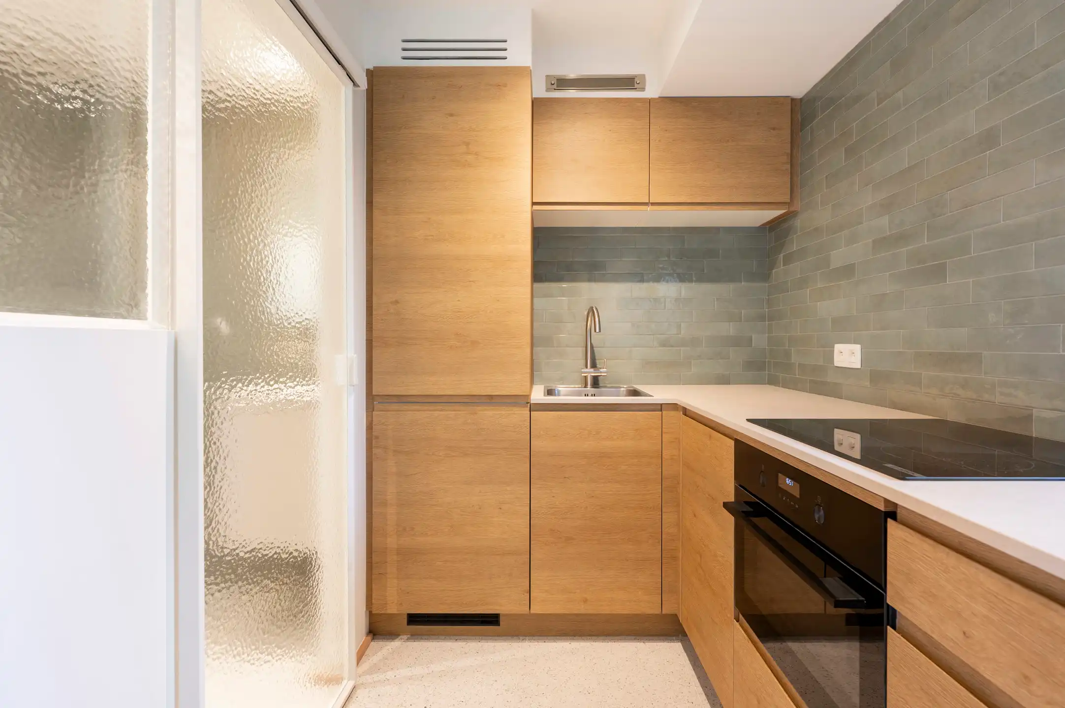 Smaakvol gerenoveerde studio op toplocatie foto 7