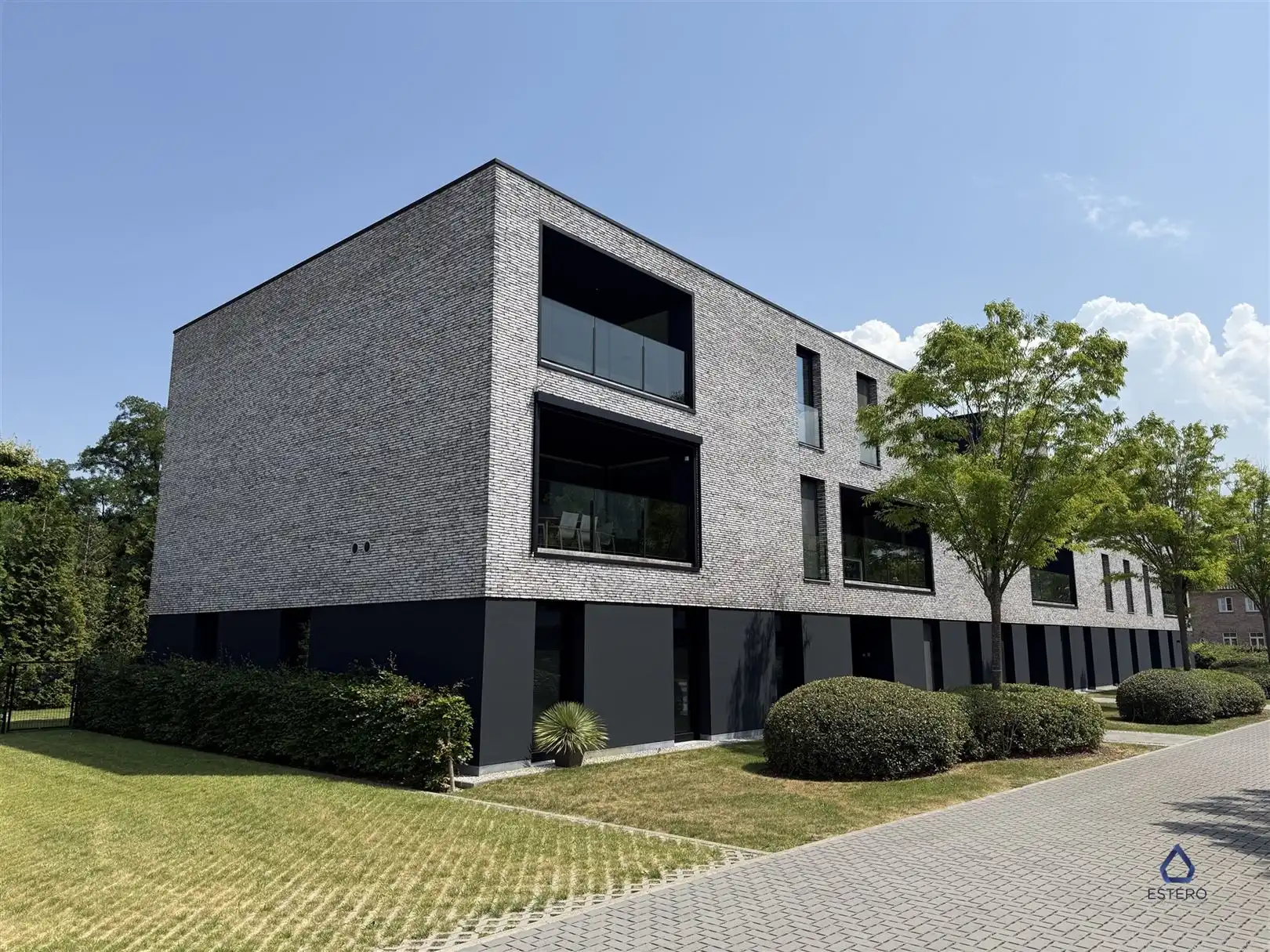 Modern appartement met terras in Nevele foto {{pictureIndex}}