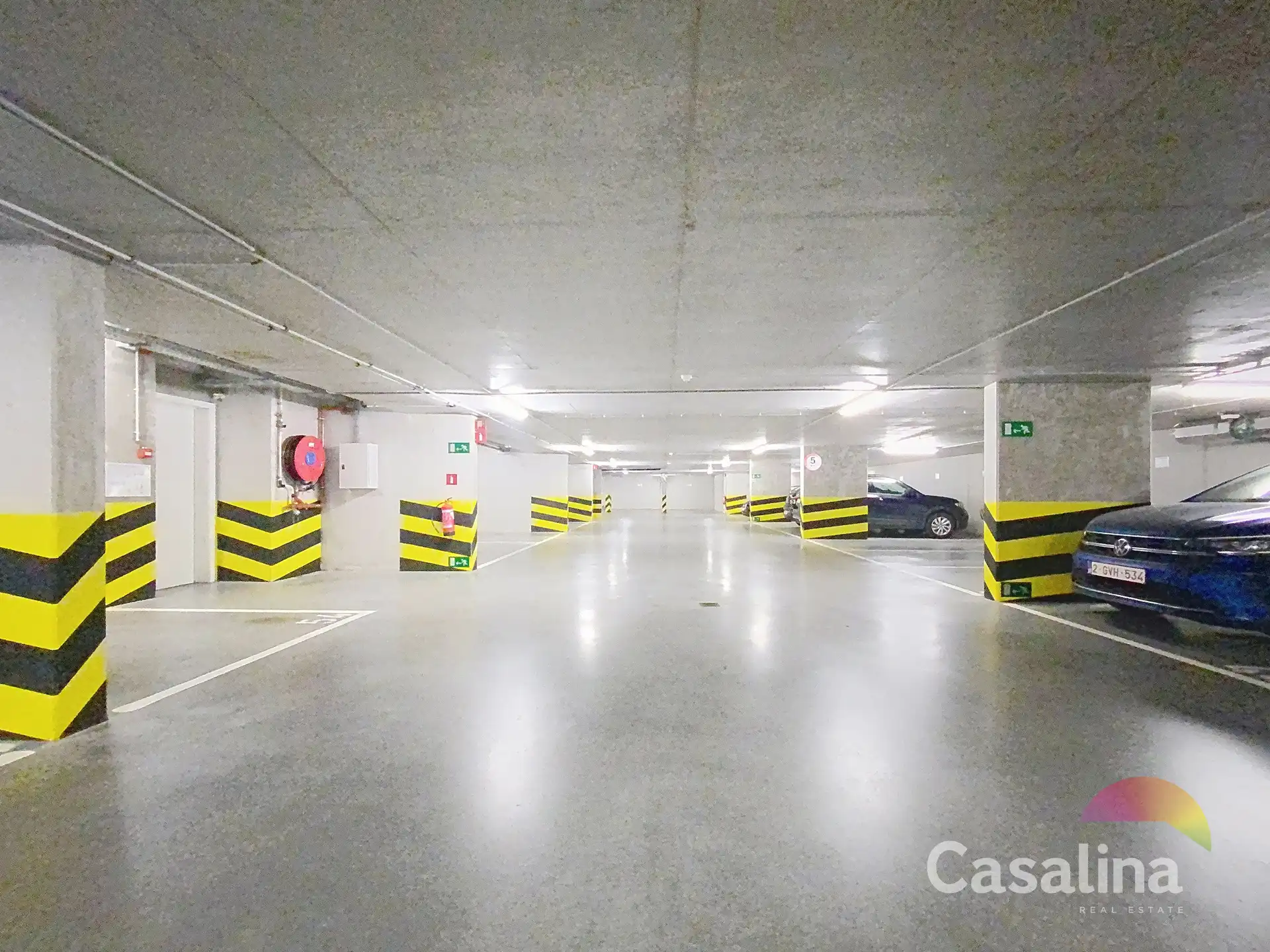 Prachtig 3-slaapkamerapp. met terras en parking (EPC: A-) foto 19