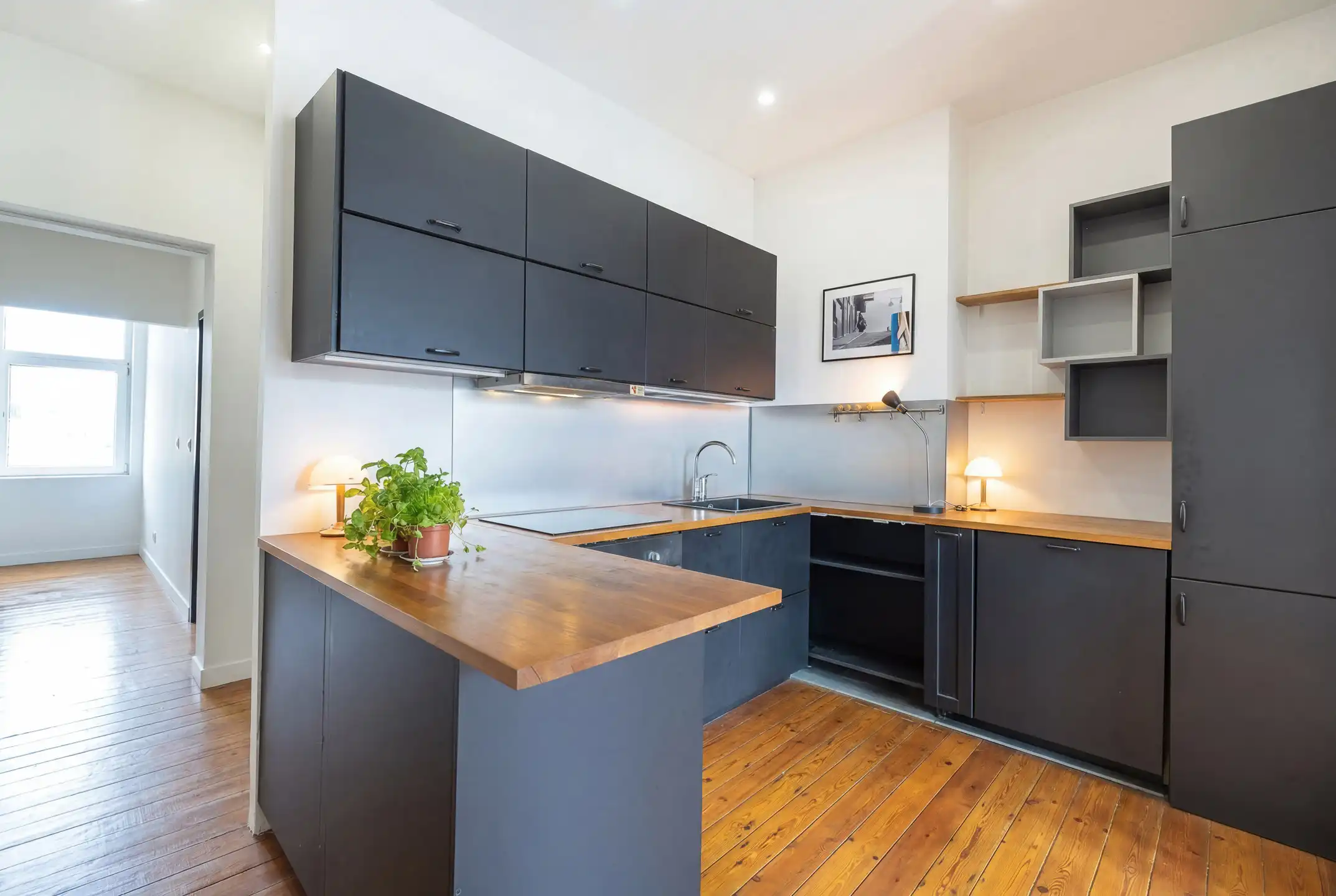 Lichtrijk gerenoveerd appartement met charme foto 4