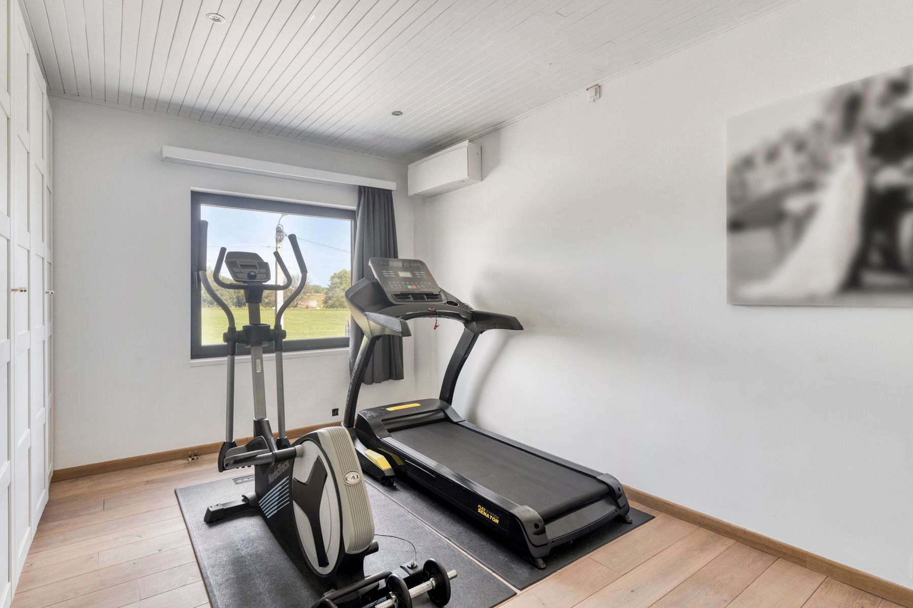 Stijlvolle villa op toplocatie in het groen foto 15