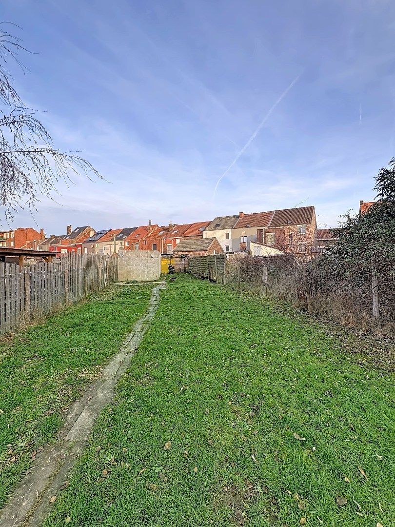 Volledig gerenoveerde,  centraal gelegen rijwoning in Tienen met tuin, terras en 3 slaapkamers foto 20