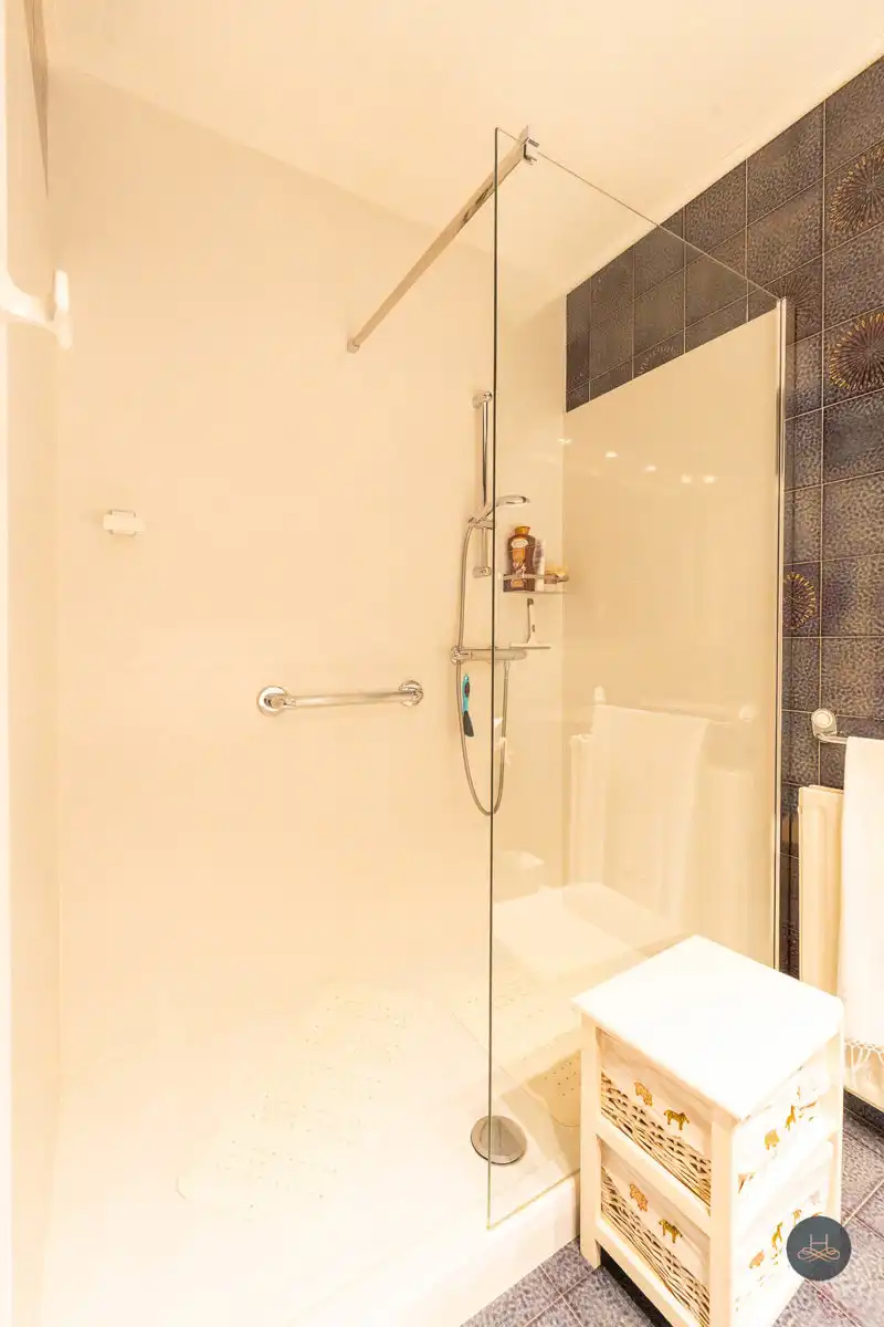 Gelijkvloerse woning met renovatiepotentieel foto 16