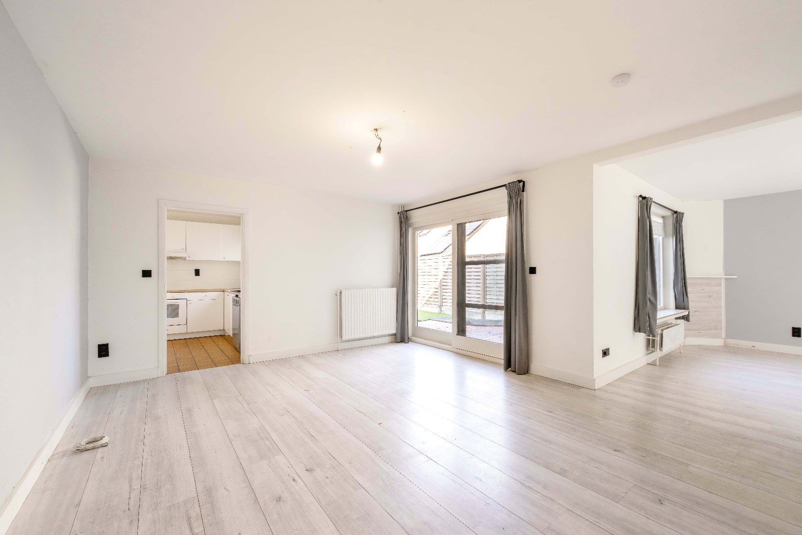 CENTRAAL GELEGEN WONING IN HARTJE MEULEBEKE MET 3 SLPKS | TUIN | GARAGE foto 5