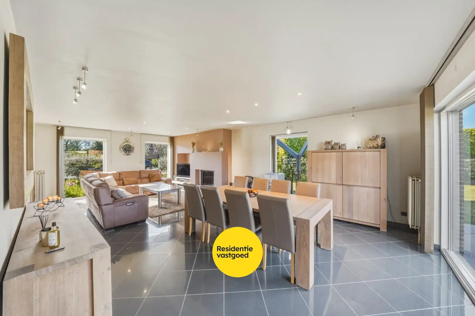 Ruime alleenstaande woning nabij zee en strand! foto 9