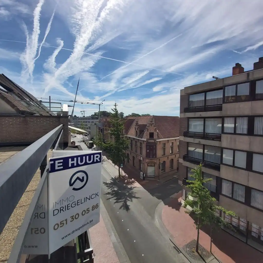 Appartement met 1 slaapkamer en groot terras in het centrum van Izegem foto 16