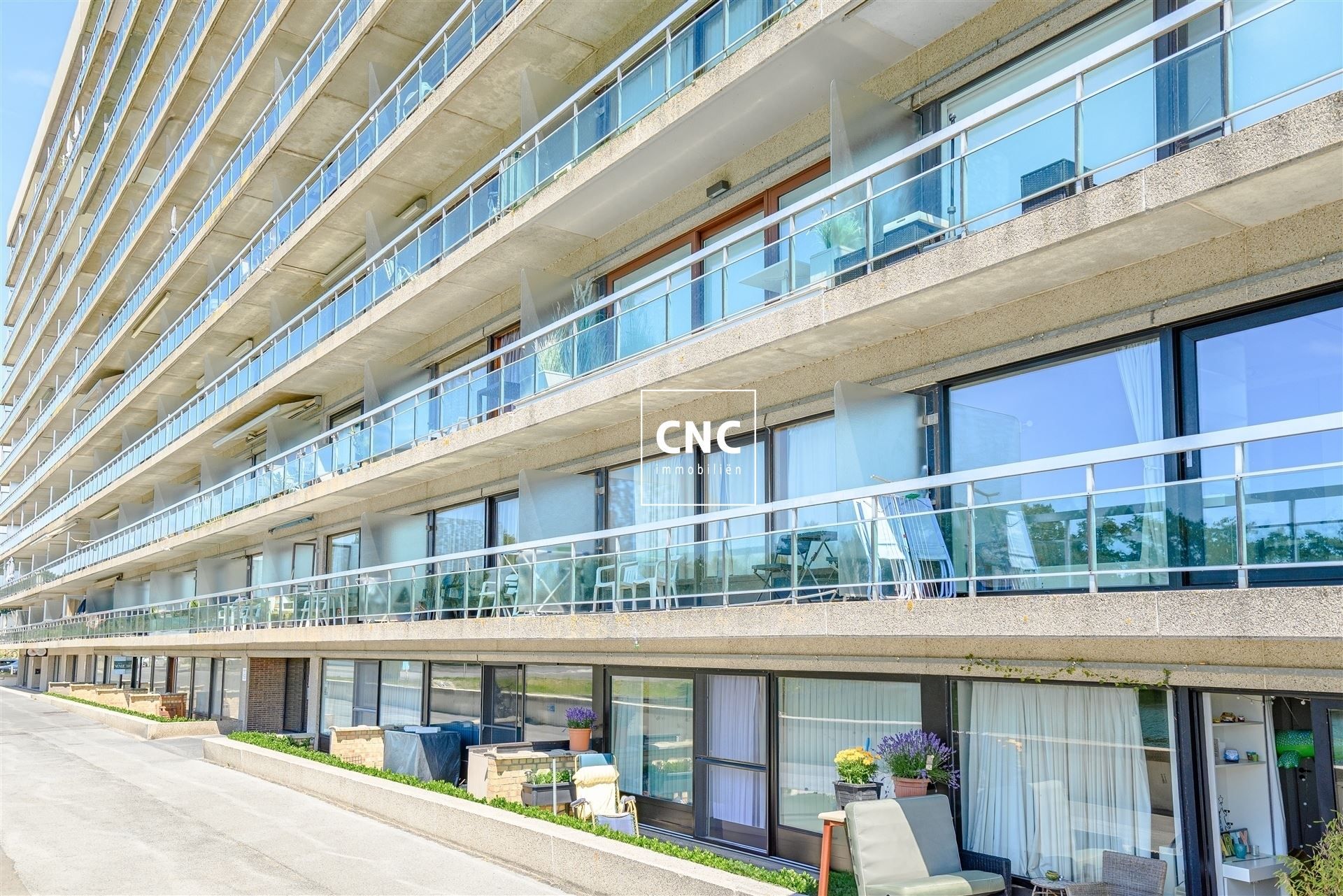 Studio met prachtig open zicht op het meer in Duinbergen foto 11