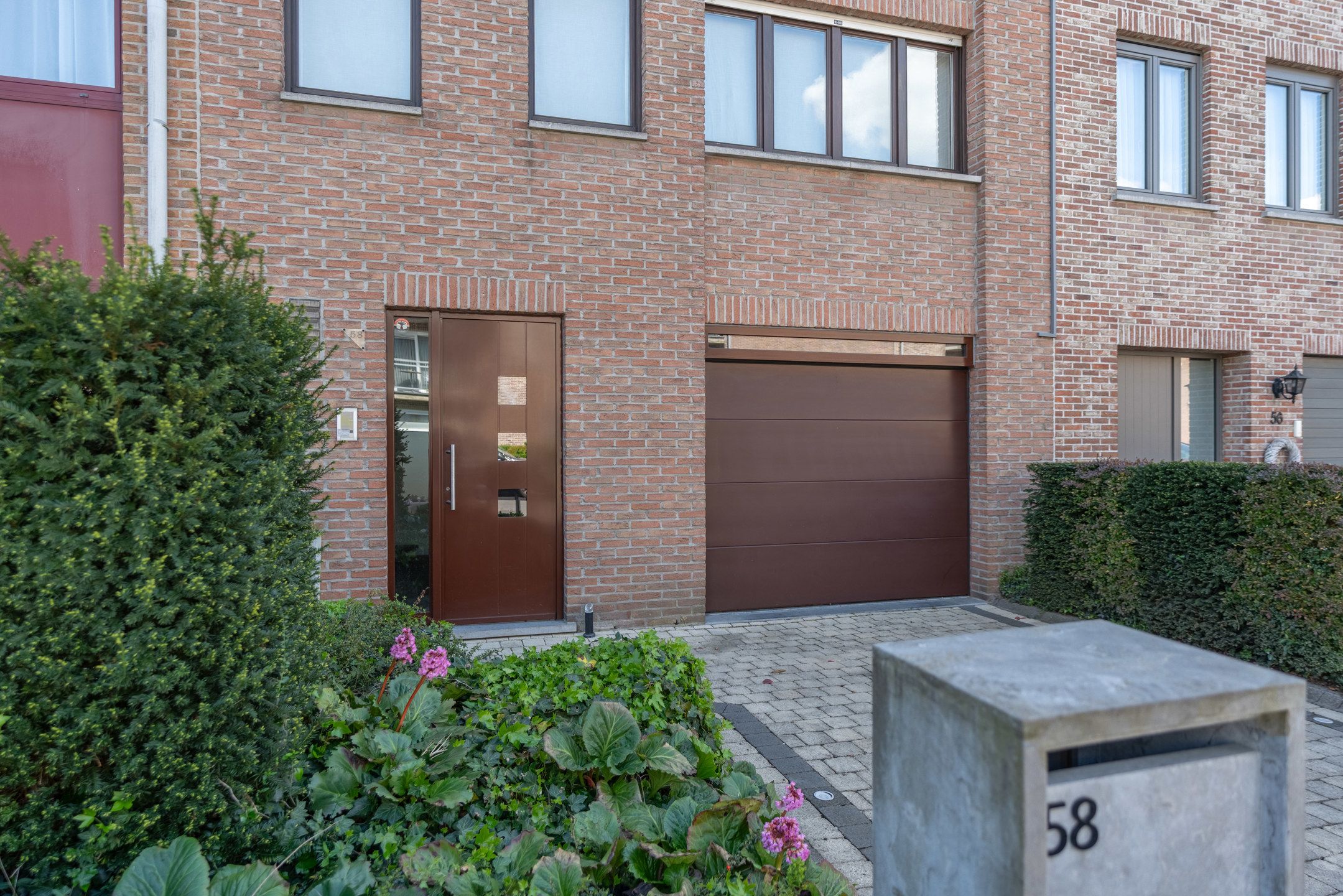 Toffe instapklare energiezuinige woning met gezellige tuin foto 3
