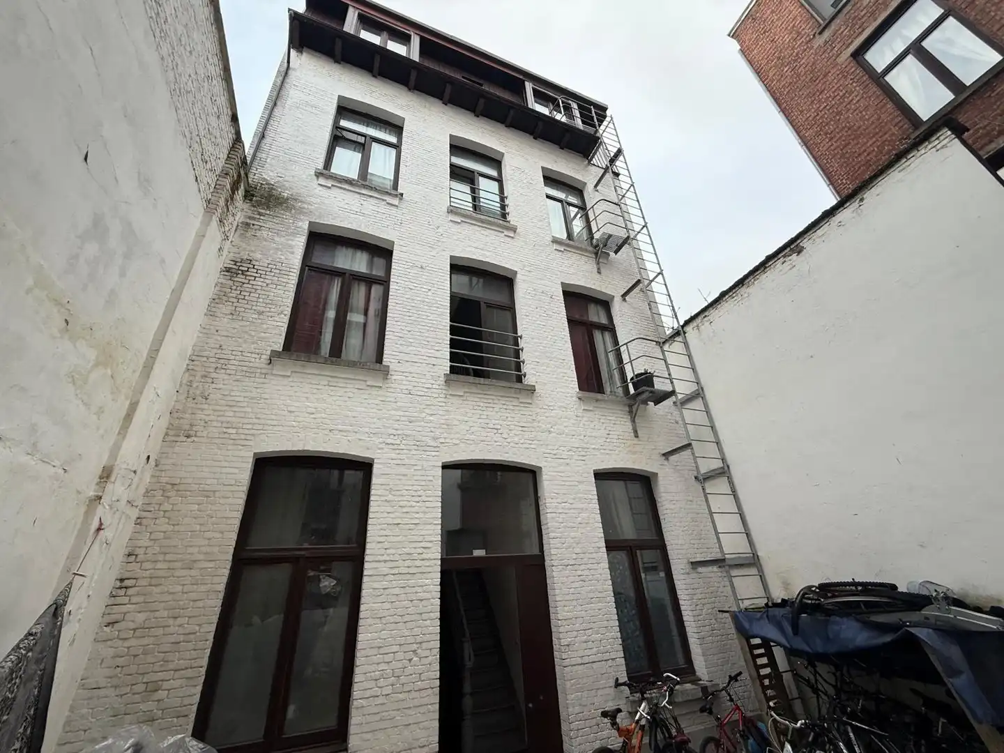 OPBRENGSTEIGENDOM - VERGUND 13 STUDIO'S foto 2