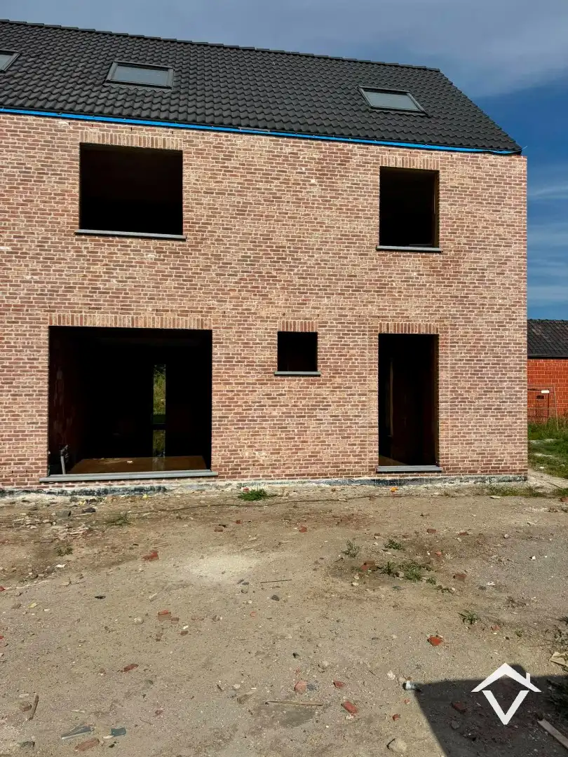 Prachtig afgewerkte nieuwbouwwoningen (BEN) te Koekelare (De Mokker) foto {{pictureIndex}}