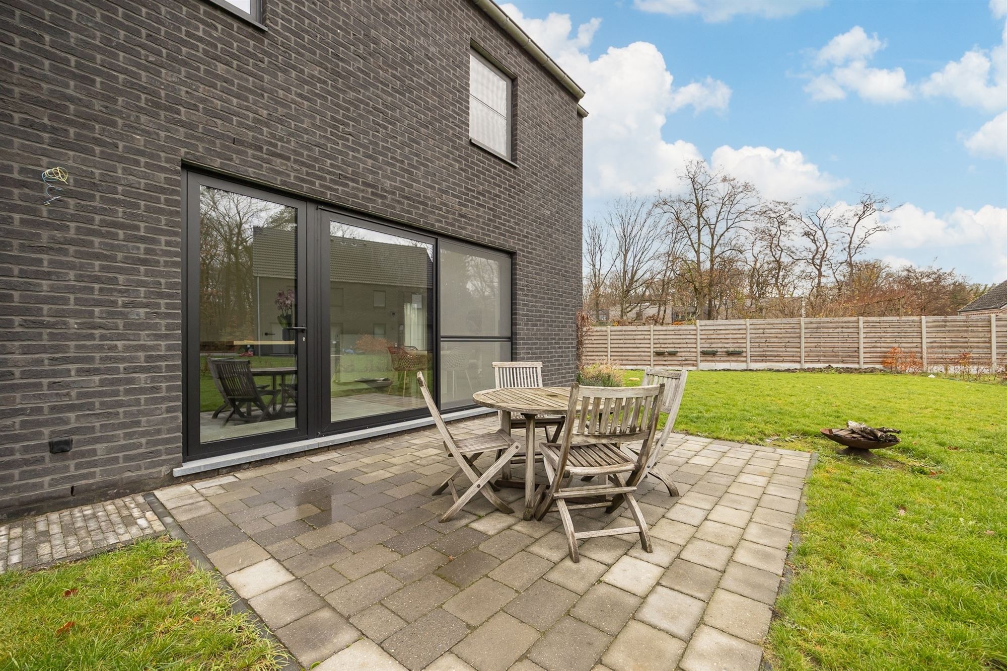 Instapklare woning met 3 slaapkamers en ruime tuin foto 23