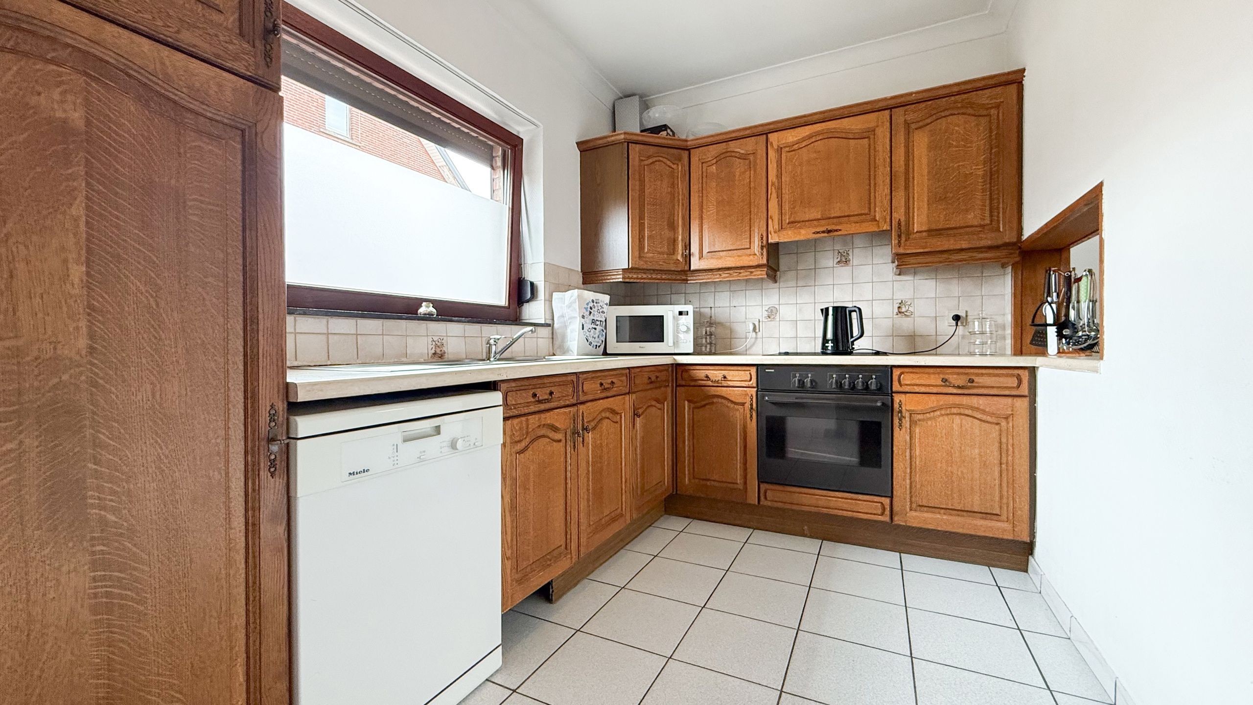 Goed ingedeelde woning op 4a71ca met veel potentieel! foto 10