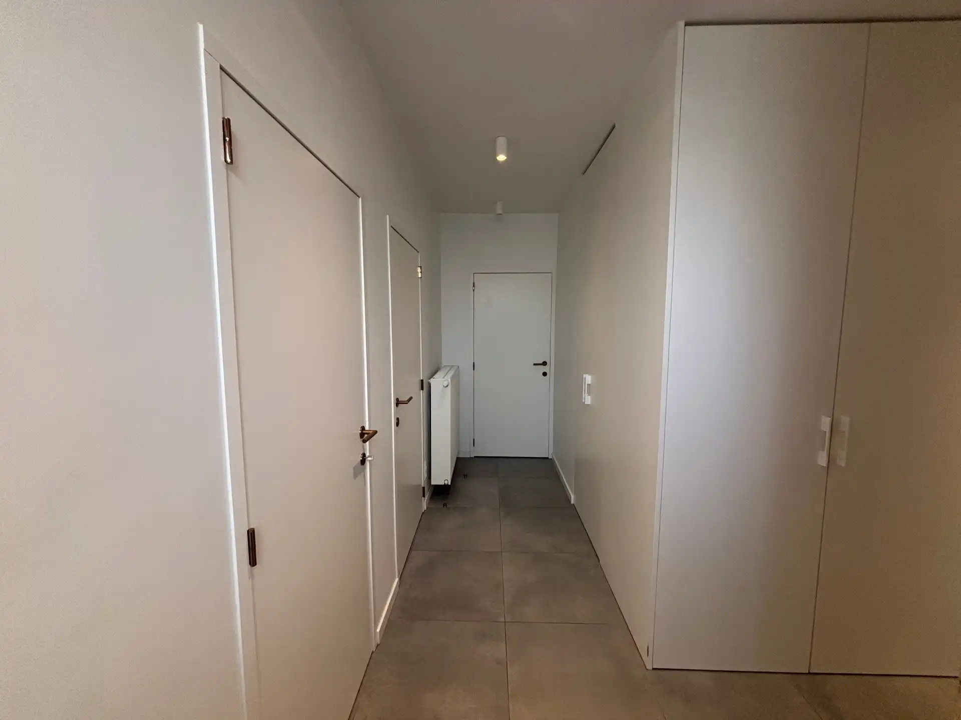Ruime woning met 3 slaapkamers te Nieuwerkerken, op fietsafstand van het centrum van Aalst foto 2
