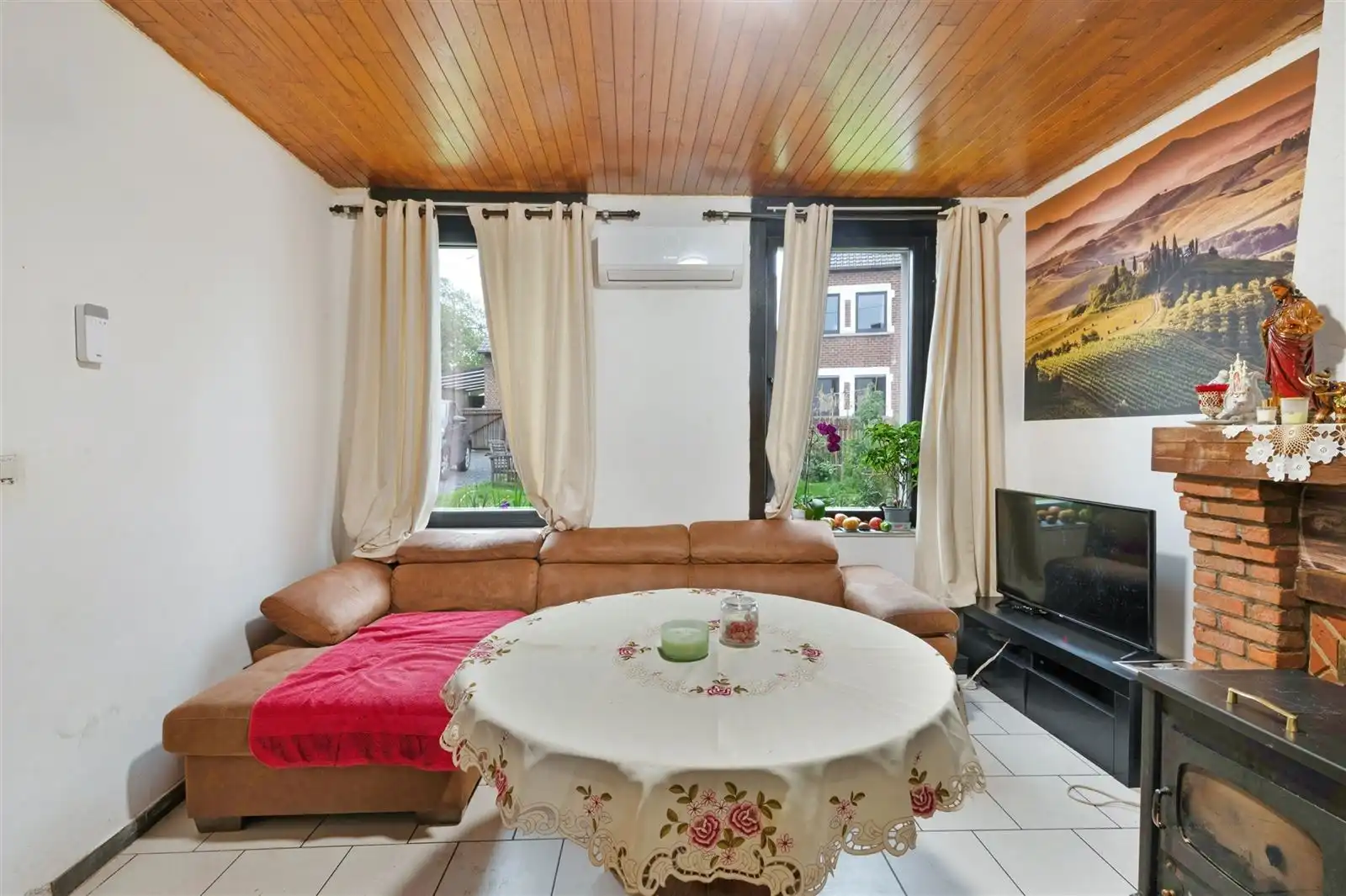 Verder af te werken woning op 2are98 met zuidgerichte voortuin foto 2