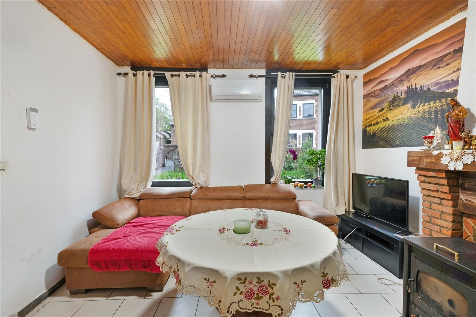 Verder af te werken woning op 2are98 met zuidgerichte voortuin foto 2