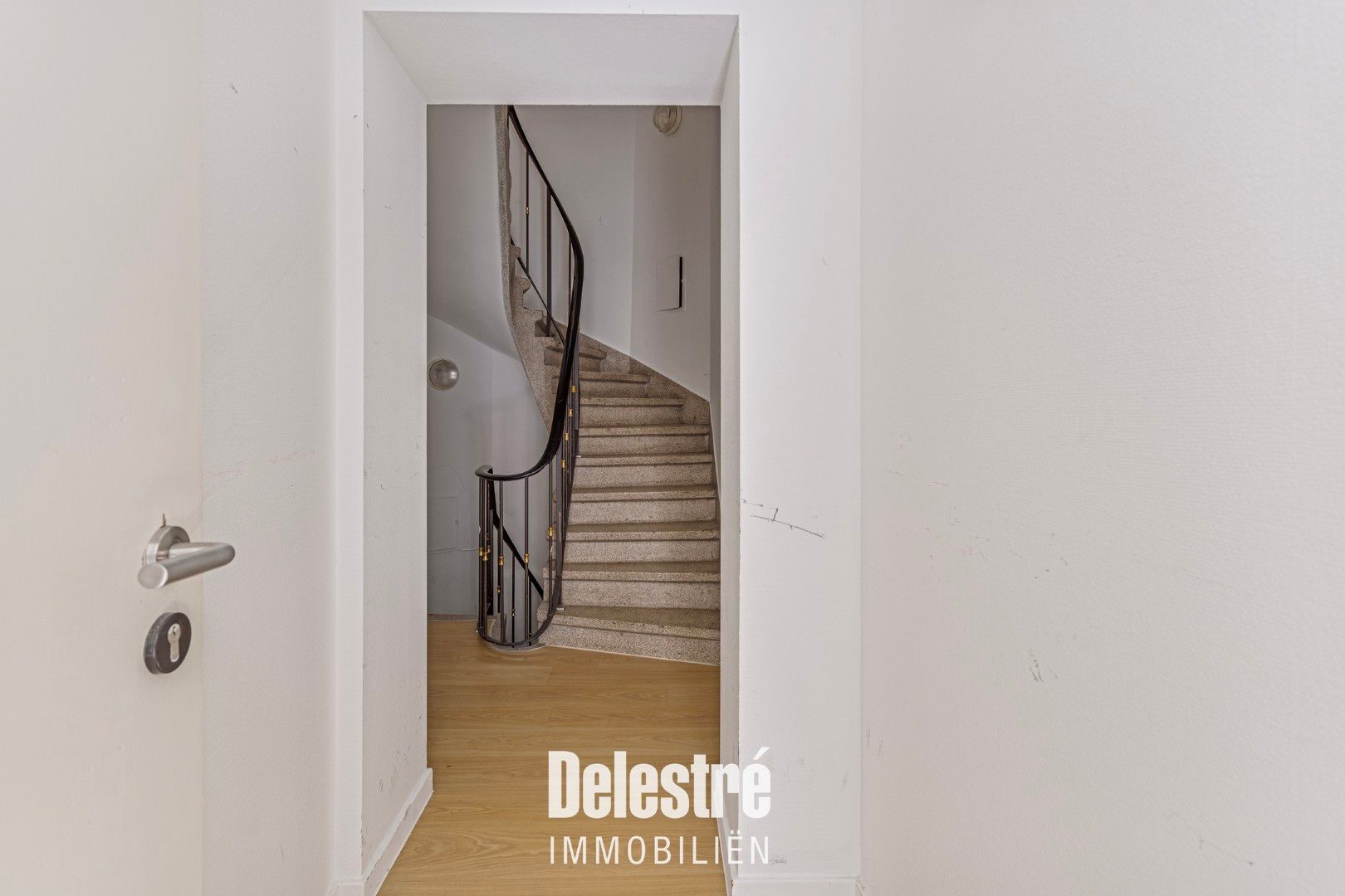 RUIME VERHUURDE APP. CENTRUM HALLE  foto 41