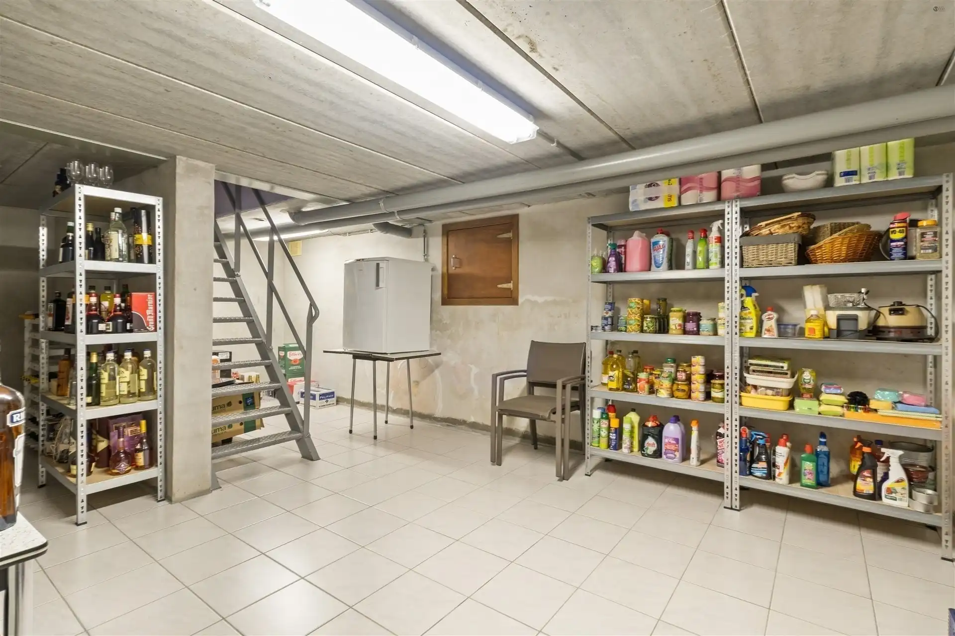 Gelijkvloers, verzorgde en solide woning  foto 15