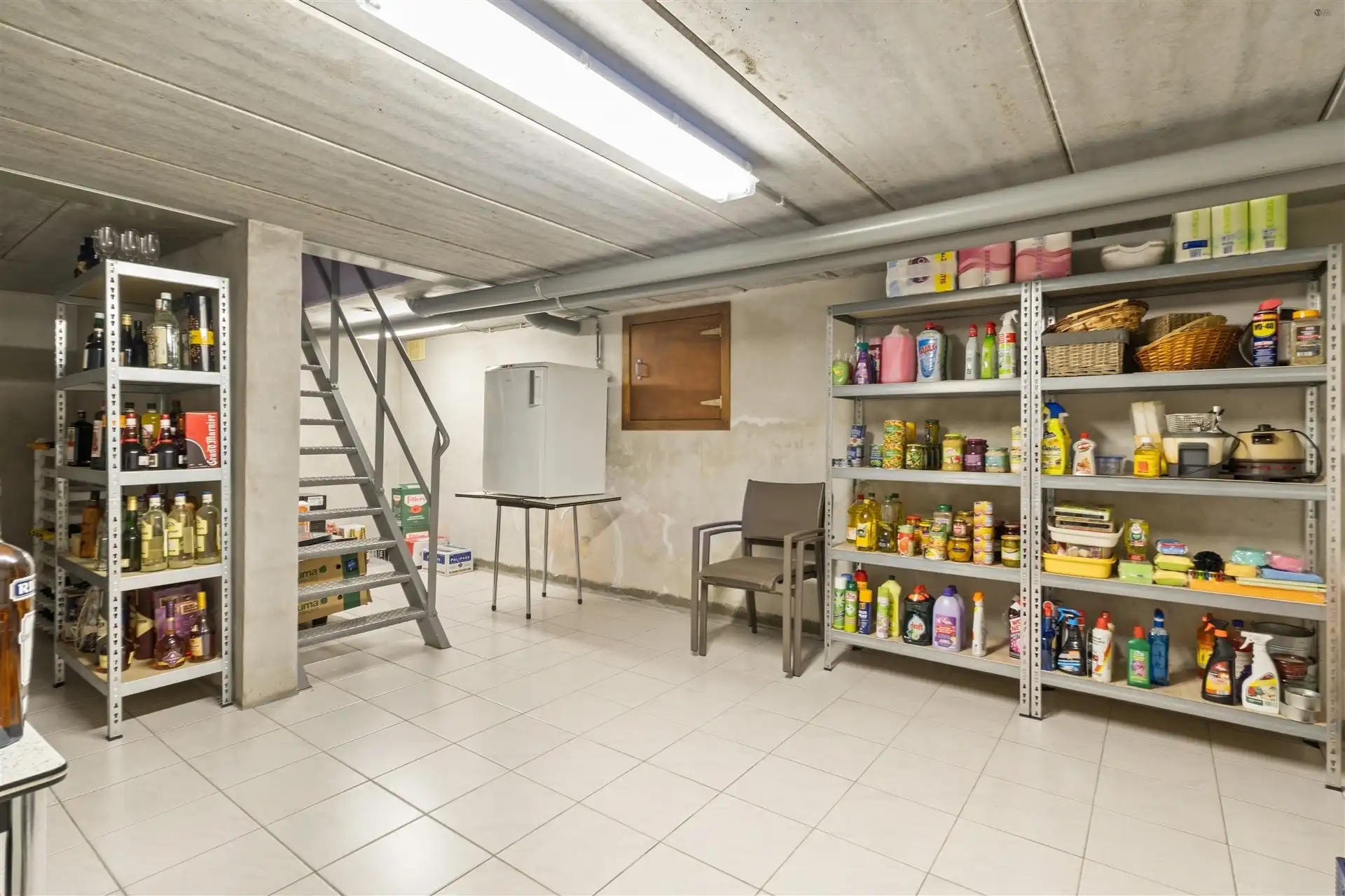 Gelijkvloers, verzorgde en solide woning  foto 15