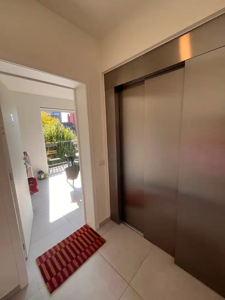 Centraal gelegen en instapklaar appartement te huur in Kortrijk foto 15