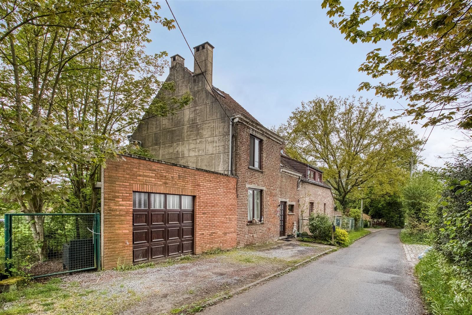 Hoofdfoto van de publicatie: Woning met grote tuin te Dworp