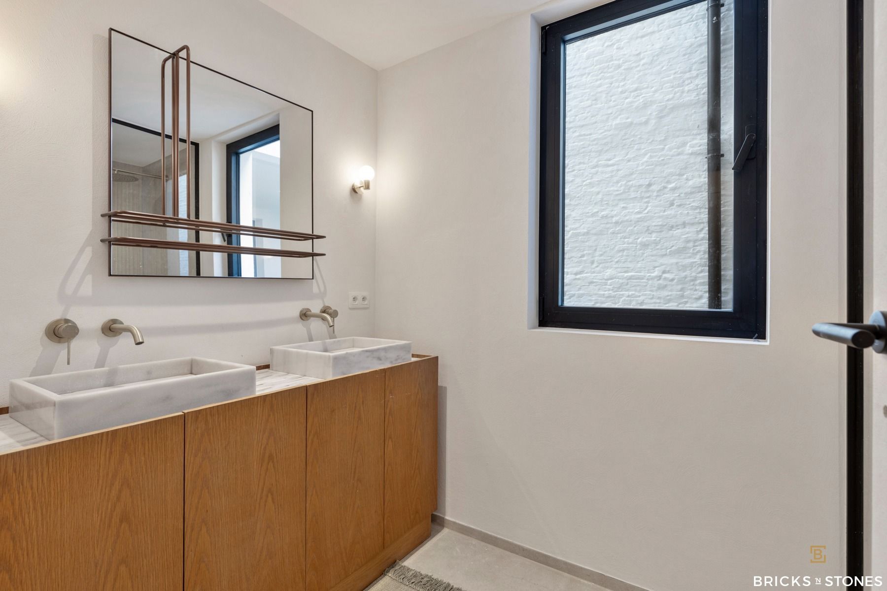 Knap gerenoveerd gelijkvloers appartement met tuin foto 13