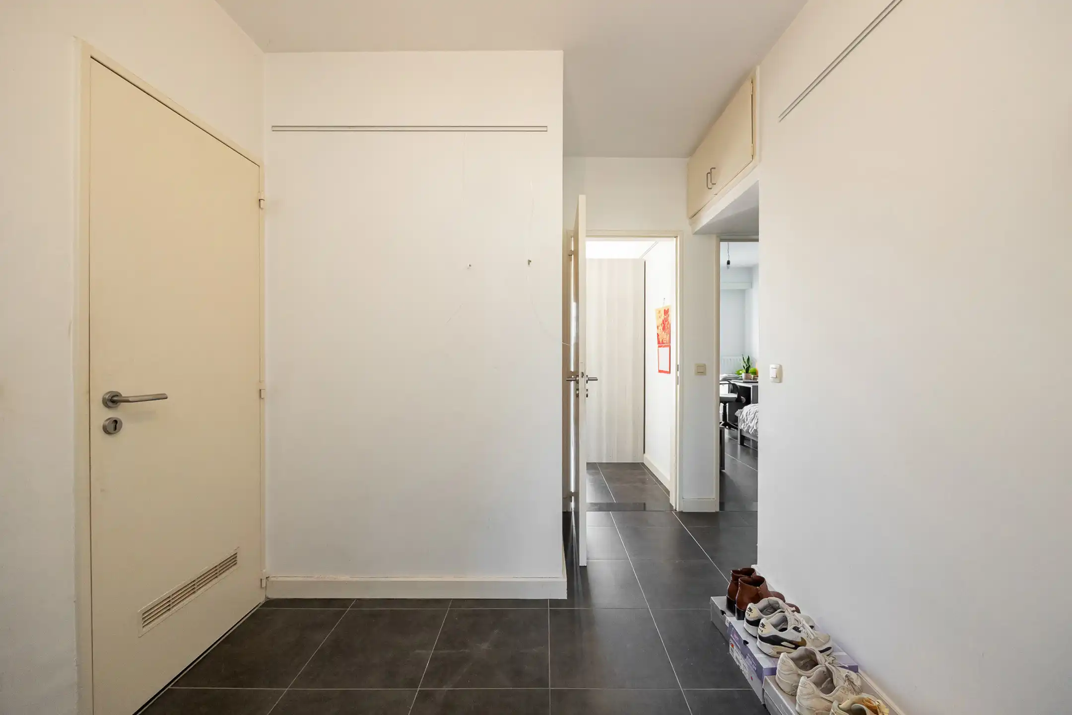 Uniek opbrengsteigendom op top locatie (3 app + 3 parkings) foto 29