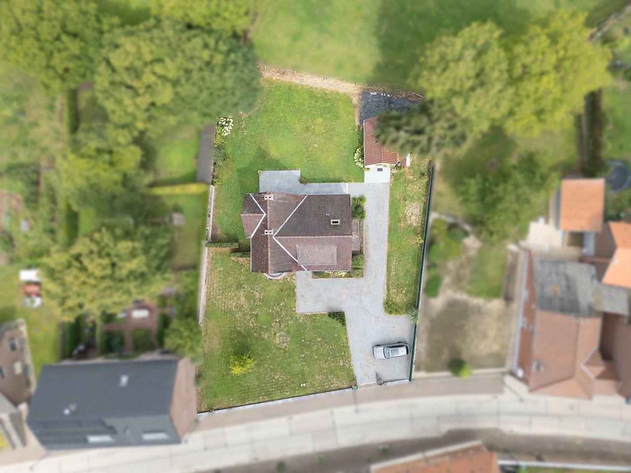 Lichte, modern ingerichte villa foto 6