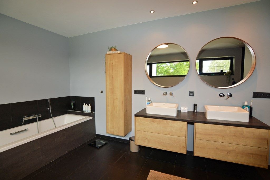 Moderne, energiezuinige woning met 4 slpks op 7a 7ca. foto 33