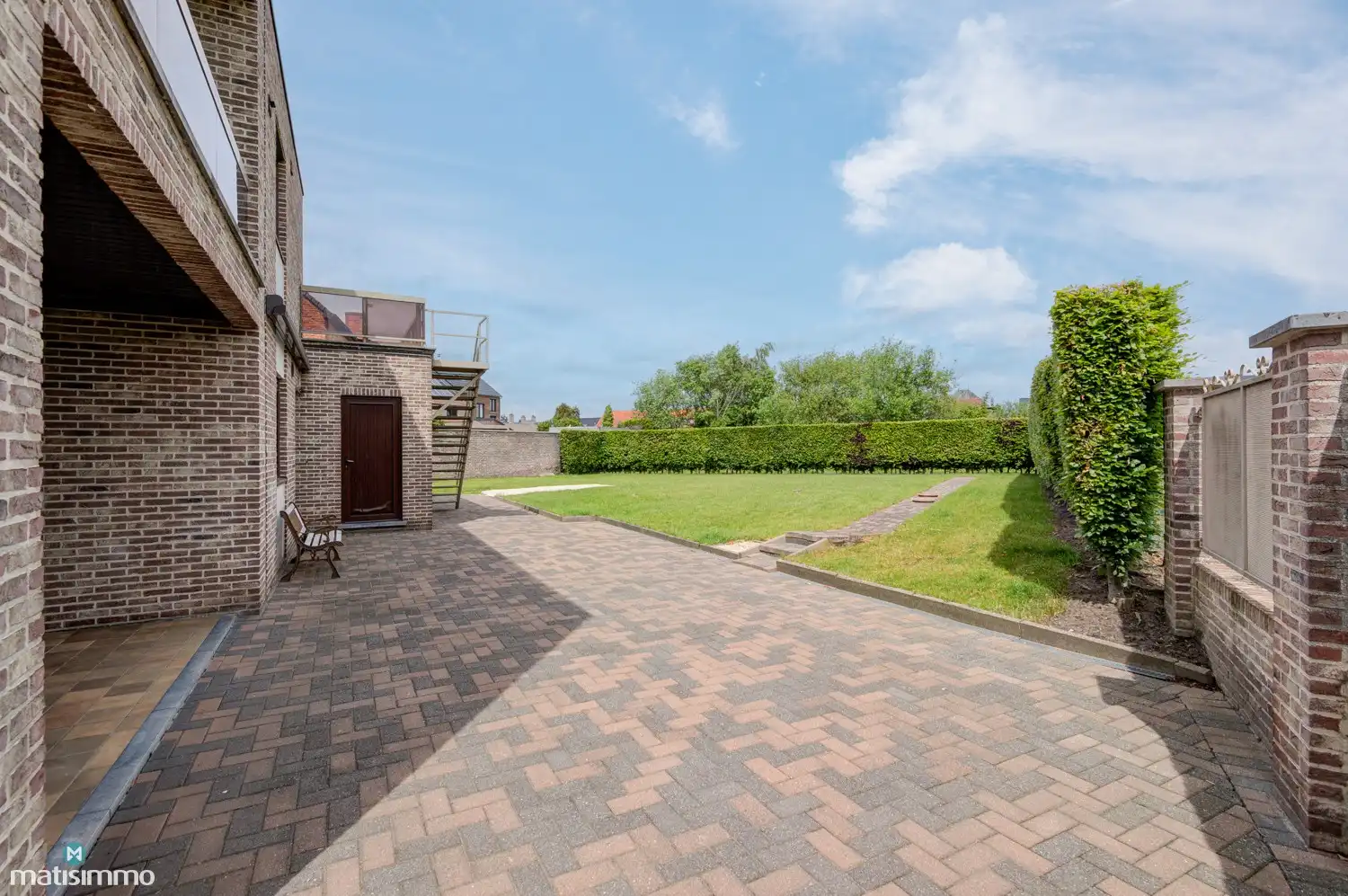 MEERSGEZINSWONING (2 APP.) MET 2 GARAGES, KELDER, ZOLDER EN RUIME TUIN IN MUNSTERBILZEN foto 20