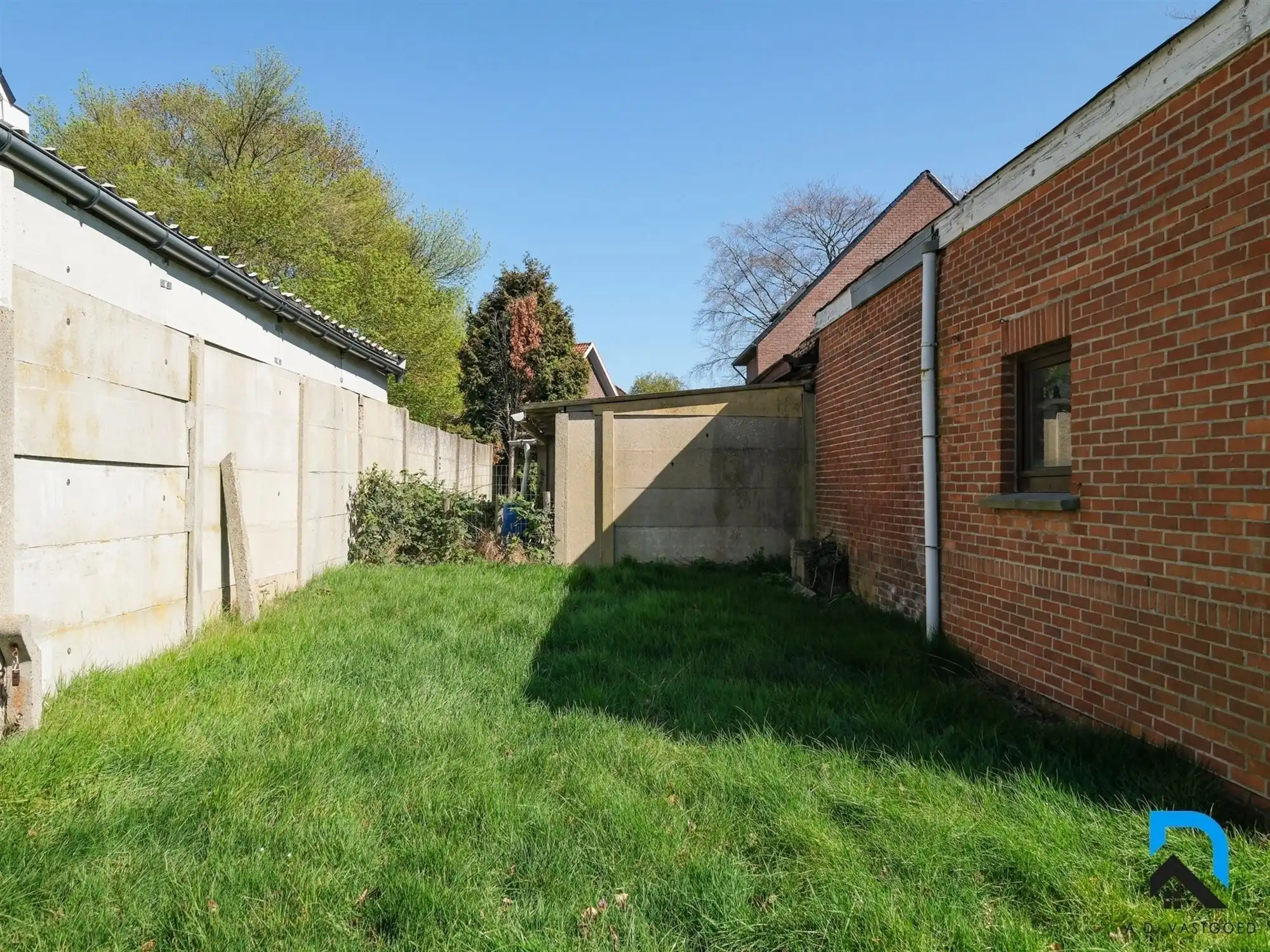 Te renoveren woning met 5 slaapkamers in Vlakveld foto 16