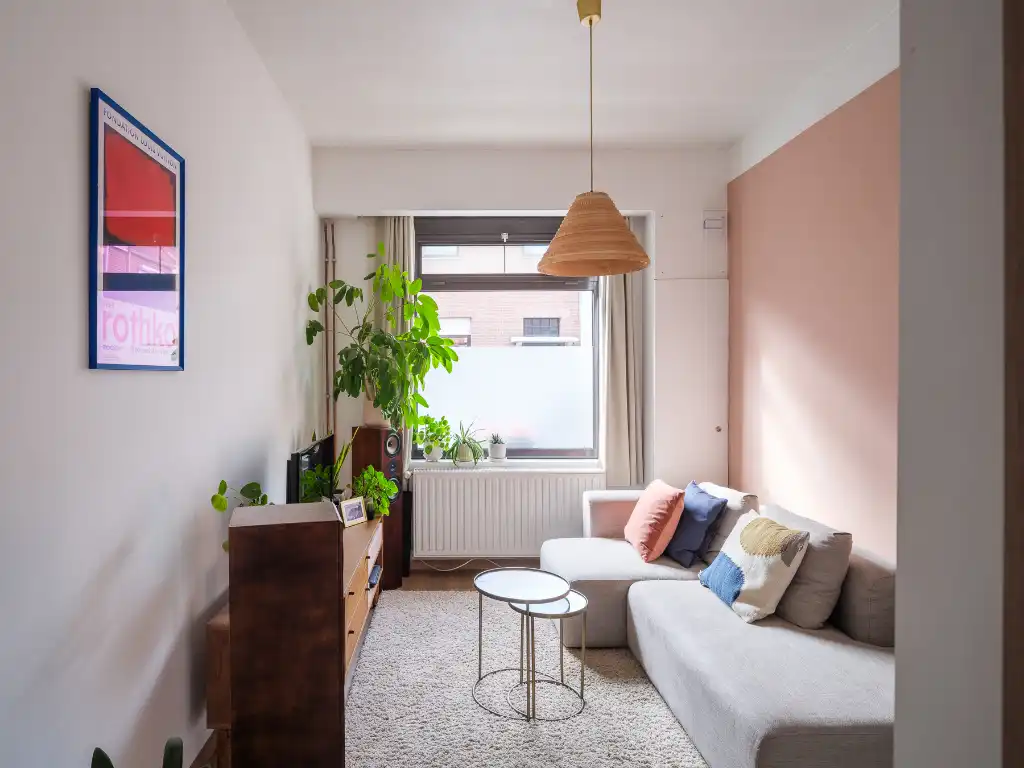 Charmante rijwoning met drie slaapkamers en een geborgen, gezellige buitenruimte foto 2