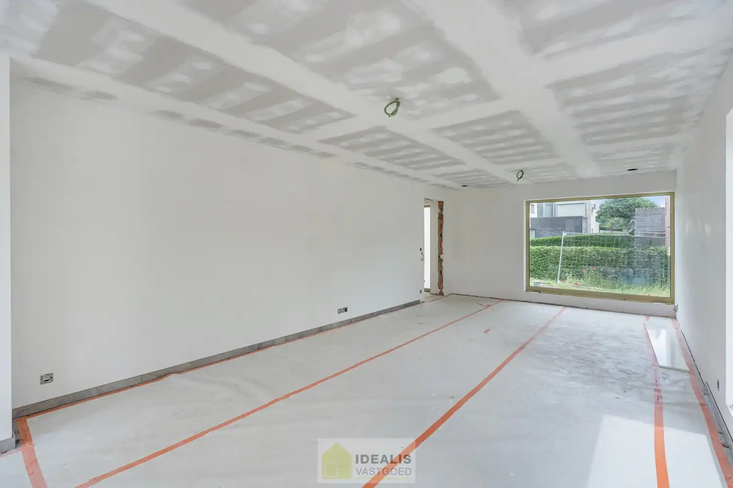 Schitterend volledig vernieuwde woning met 3 ruime slaapkamers foto 13