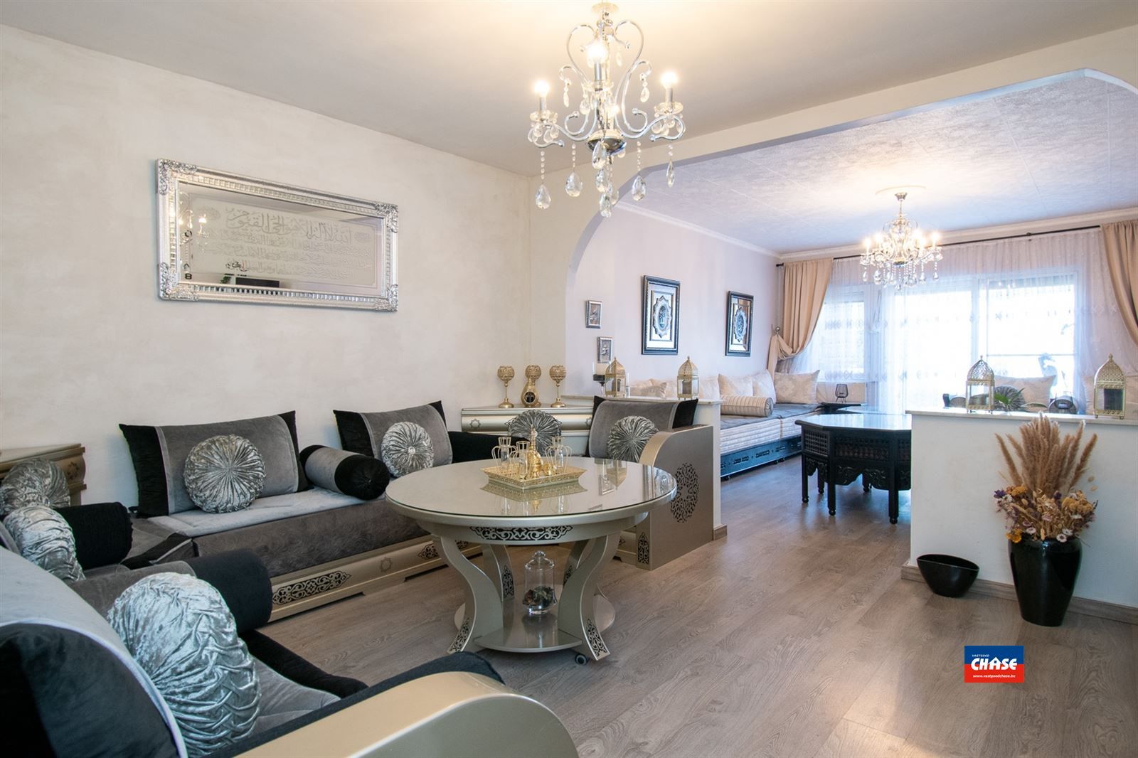 Ruime woning met 4 tot 5 slpks!  foto 7