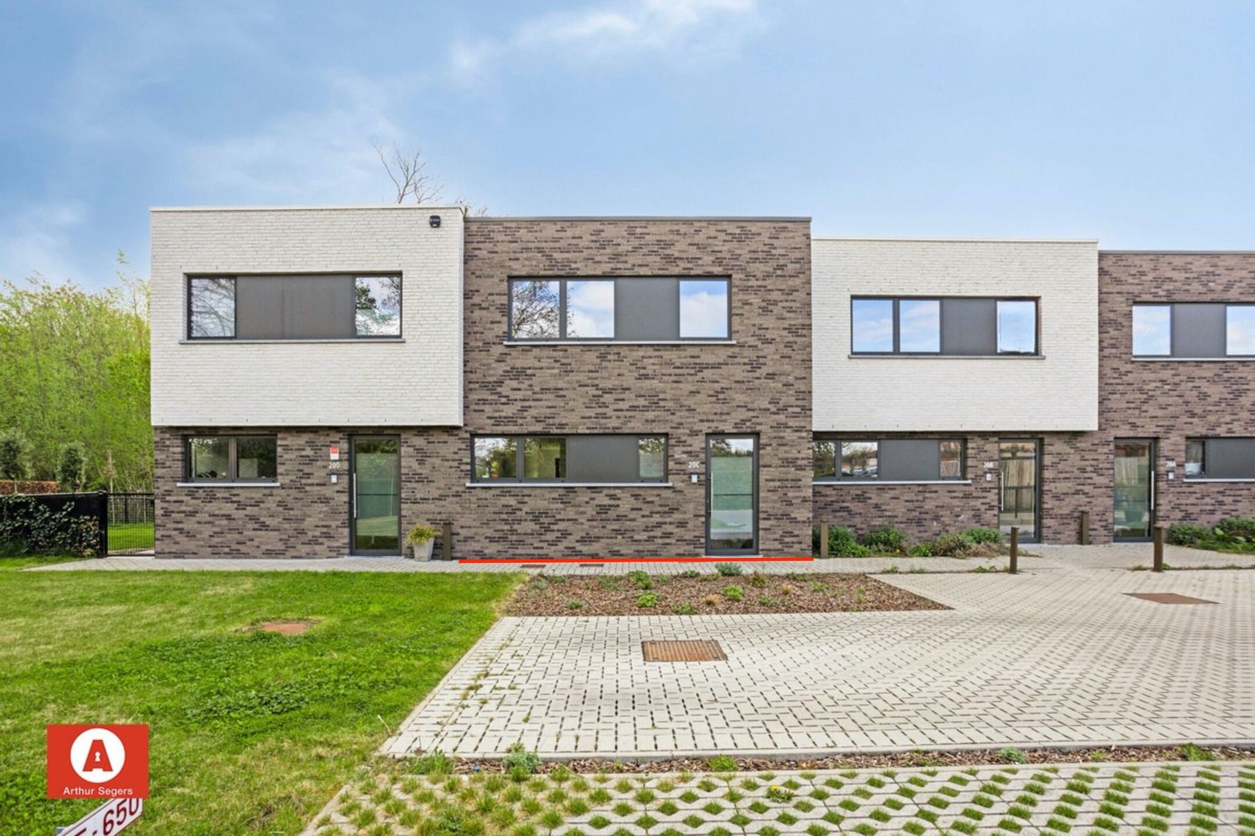 Recente BEN-woning met garage, staanplaats en tuin  foto 2