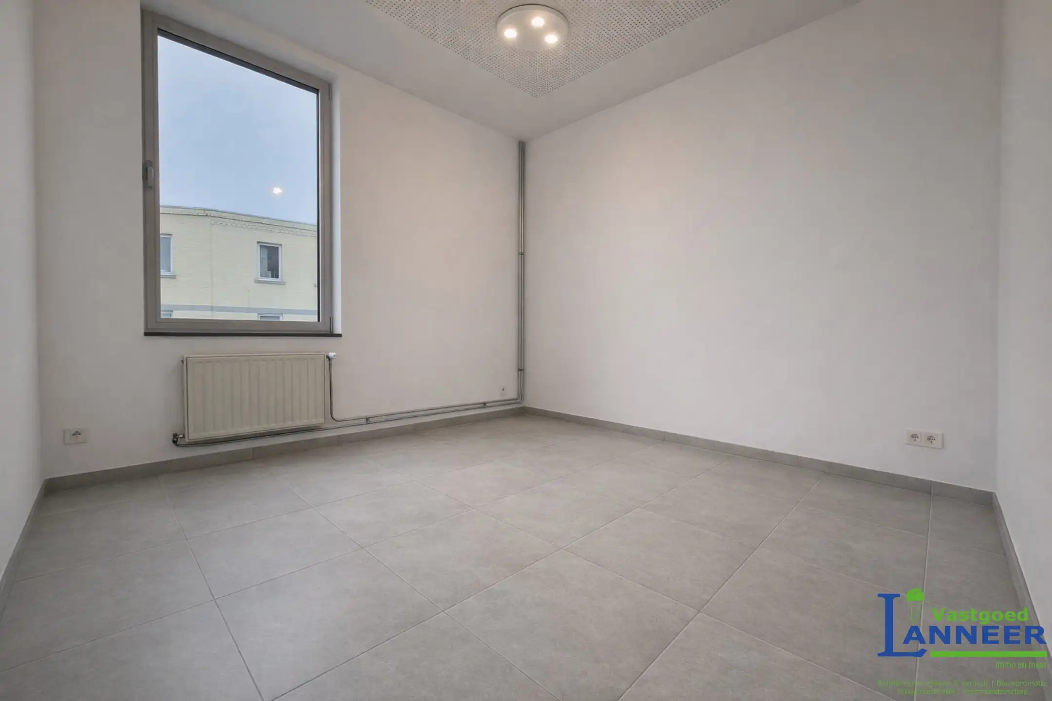 Praktijk/kantoorruimte in gemengd handelspand- Centrum Herne foto {{pictureIndex}}