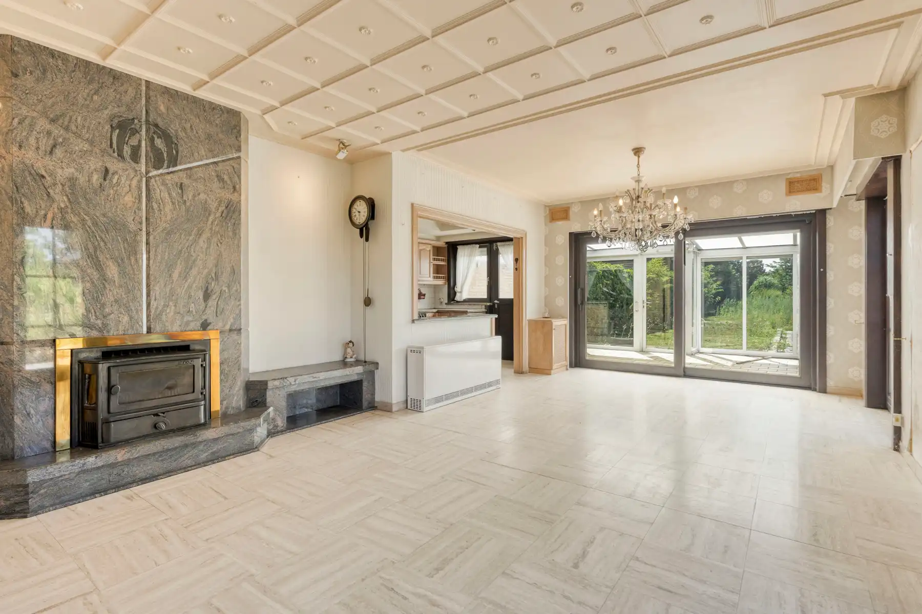 Landelijk gelegen woning met 6 slaapkamers op 12a 25ca foto 2