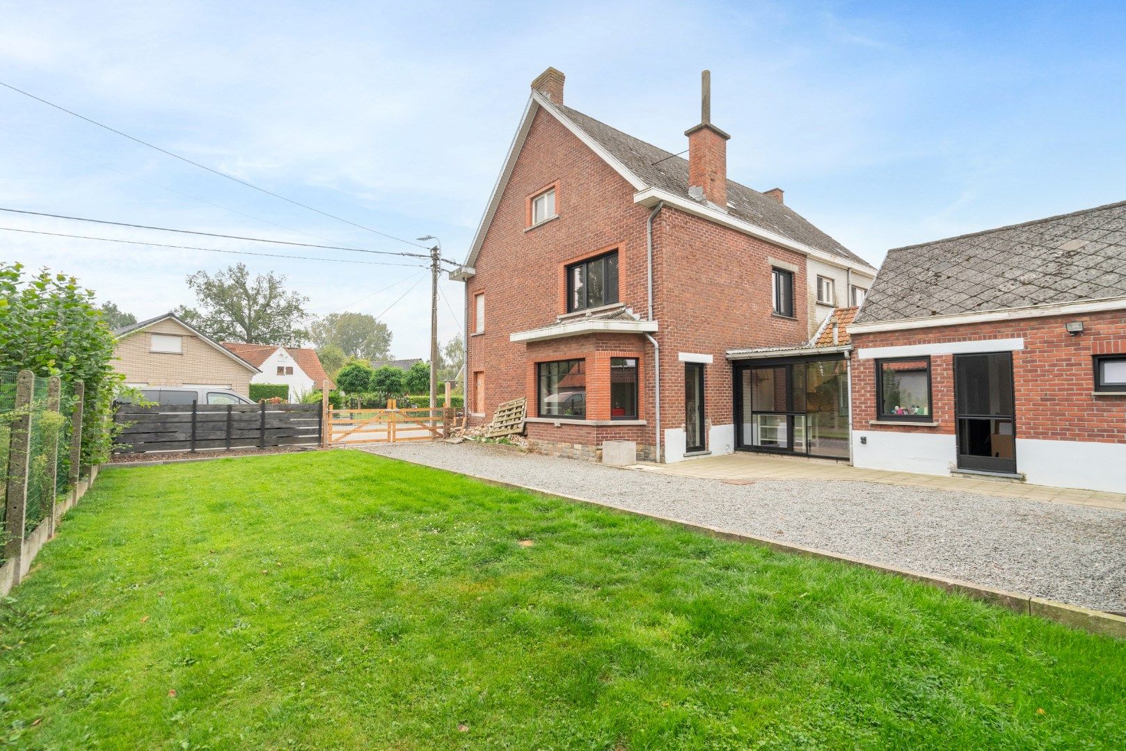 Charmante woning op 1057m² foto 17