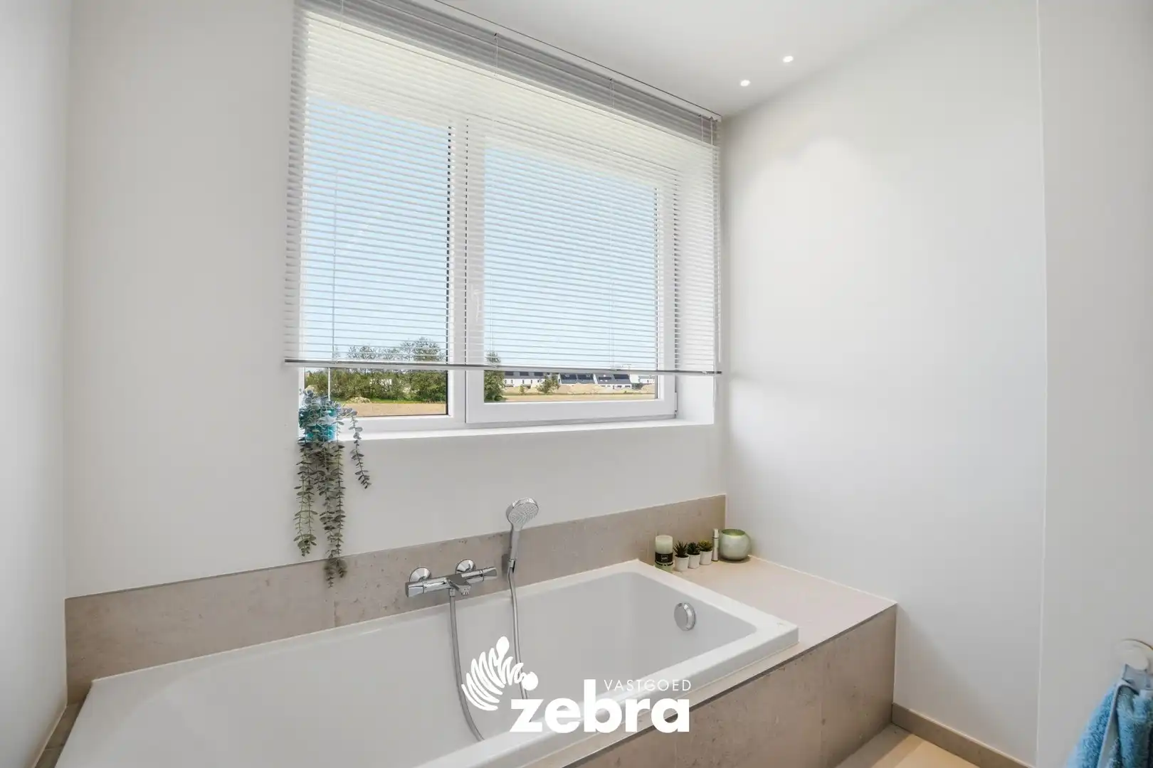 Moderne nieuwbouwwoning nabij stadsrand Roeselare. foto 18