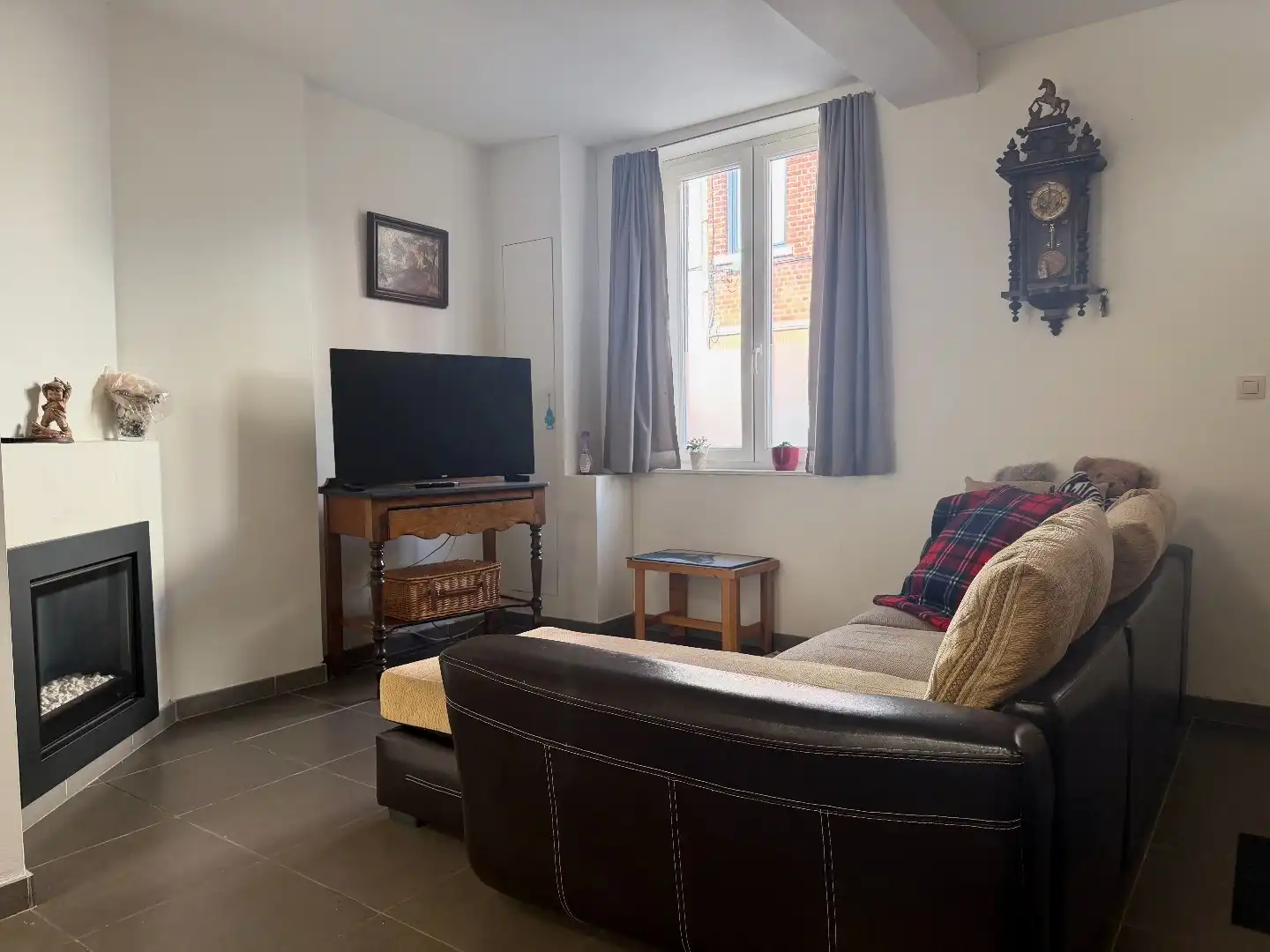 Gerenoveerde rijwoning met zuidgerichte tuin in Wervik te koop. foto 3