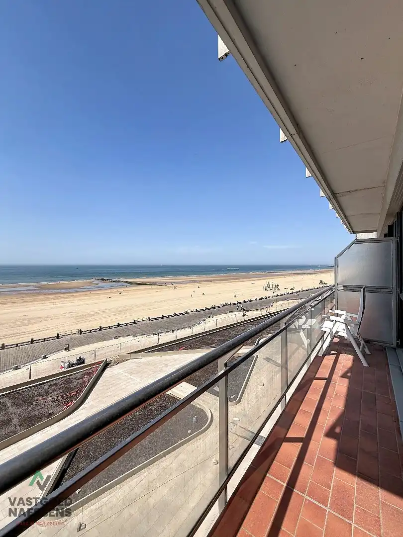 TE RENOVEREN 1 SLPK AP MET ZICHT OP ZEE EN TERRASSEN foto 2