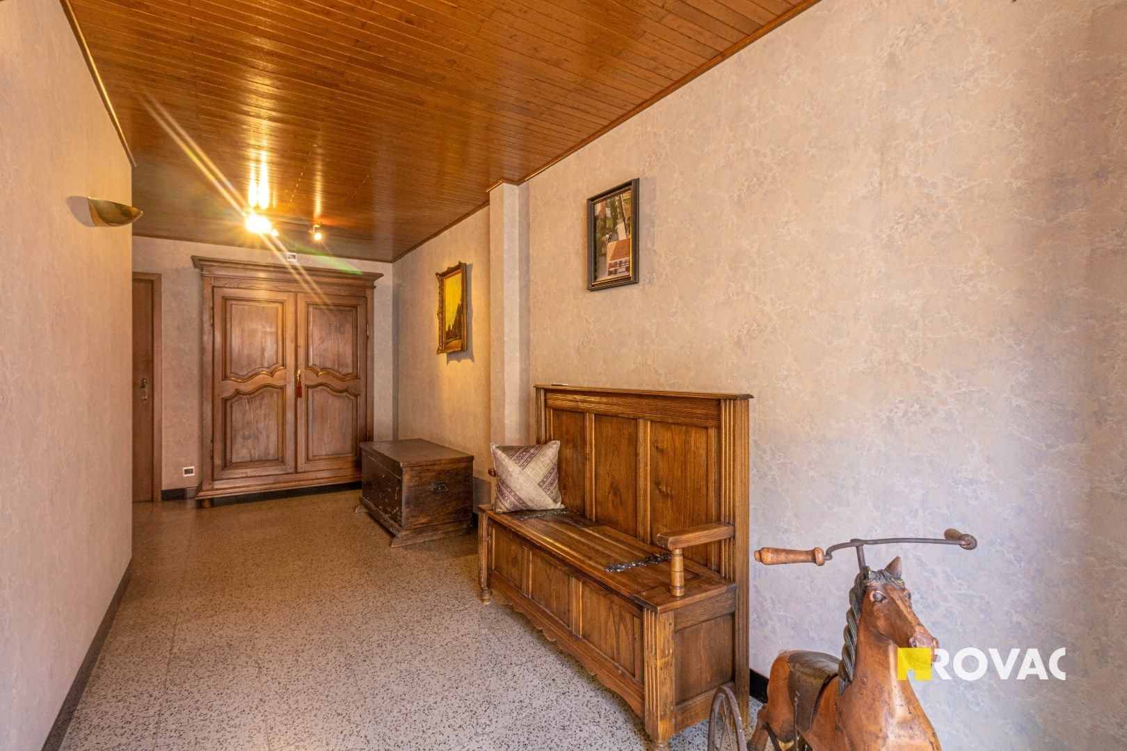 Ruime woning met 4 slaapkamers én veel potentieel nabij centrum foto 11