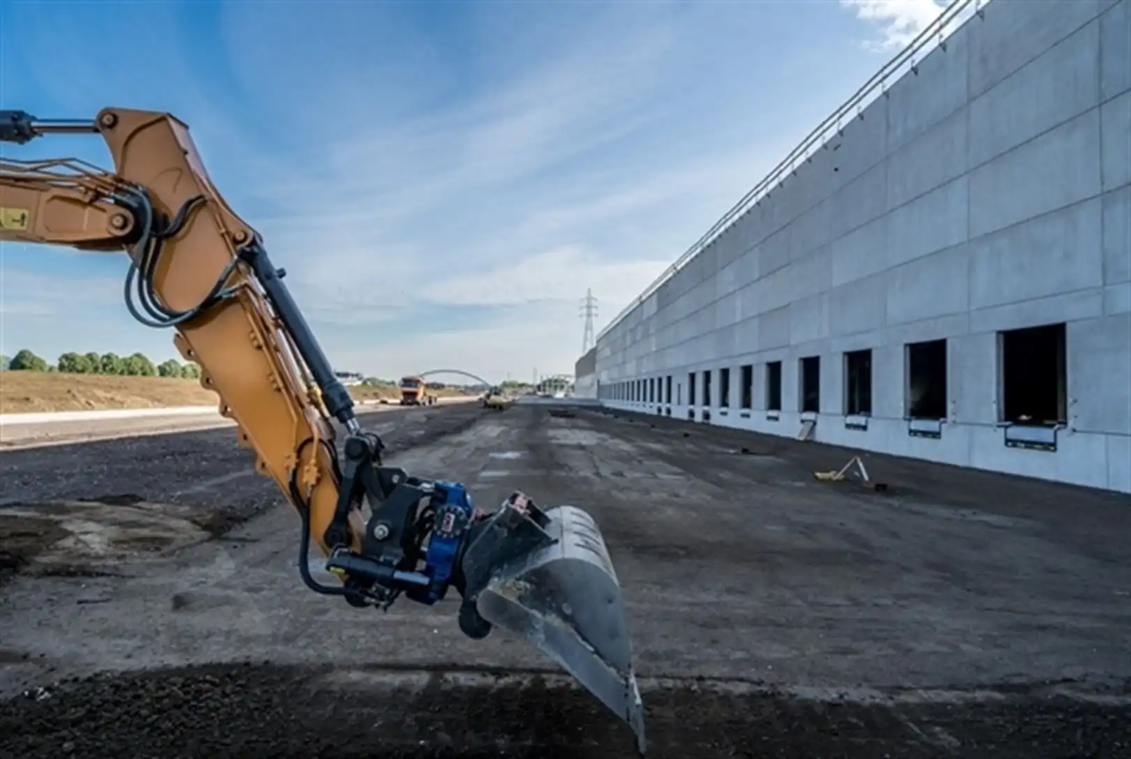 2 nieuwbouw logistieke units met kantoor foto 2